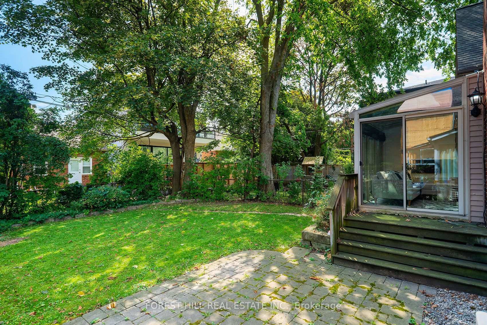 Photo 30 of 17 Fairleigh Crescent, Toronto, Forest Hill North — HOMEH