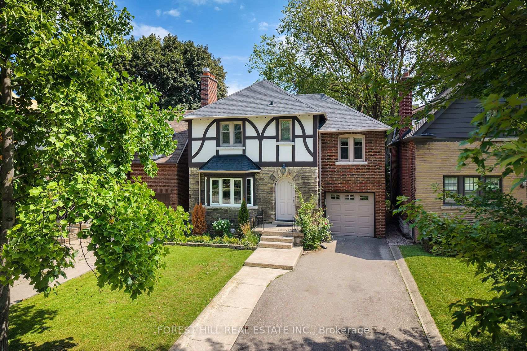 Photo 34 of 17 Fairleigh Crescent, Toronto, Forest Hill North — HOMEH