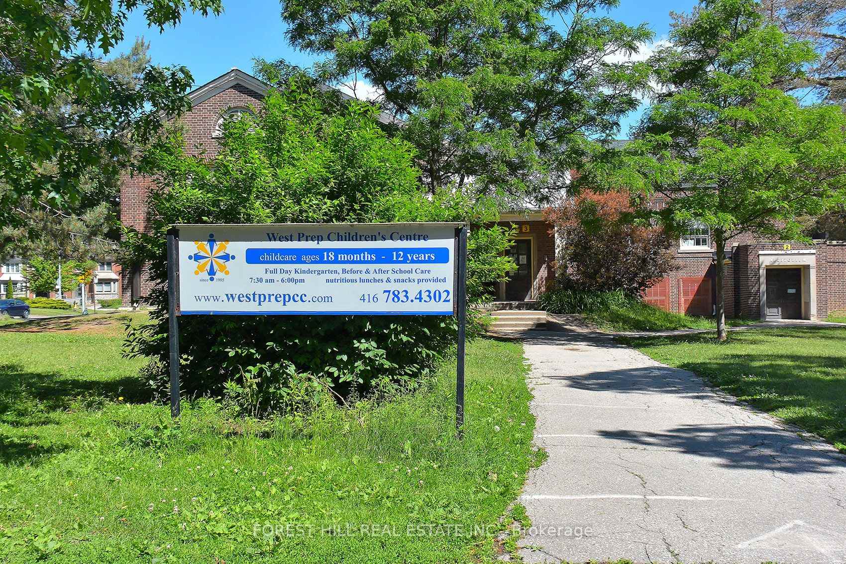 Photo 37 of 17 Fairleigh Crescent, Toronto, Forest Hill North — HOMEH