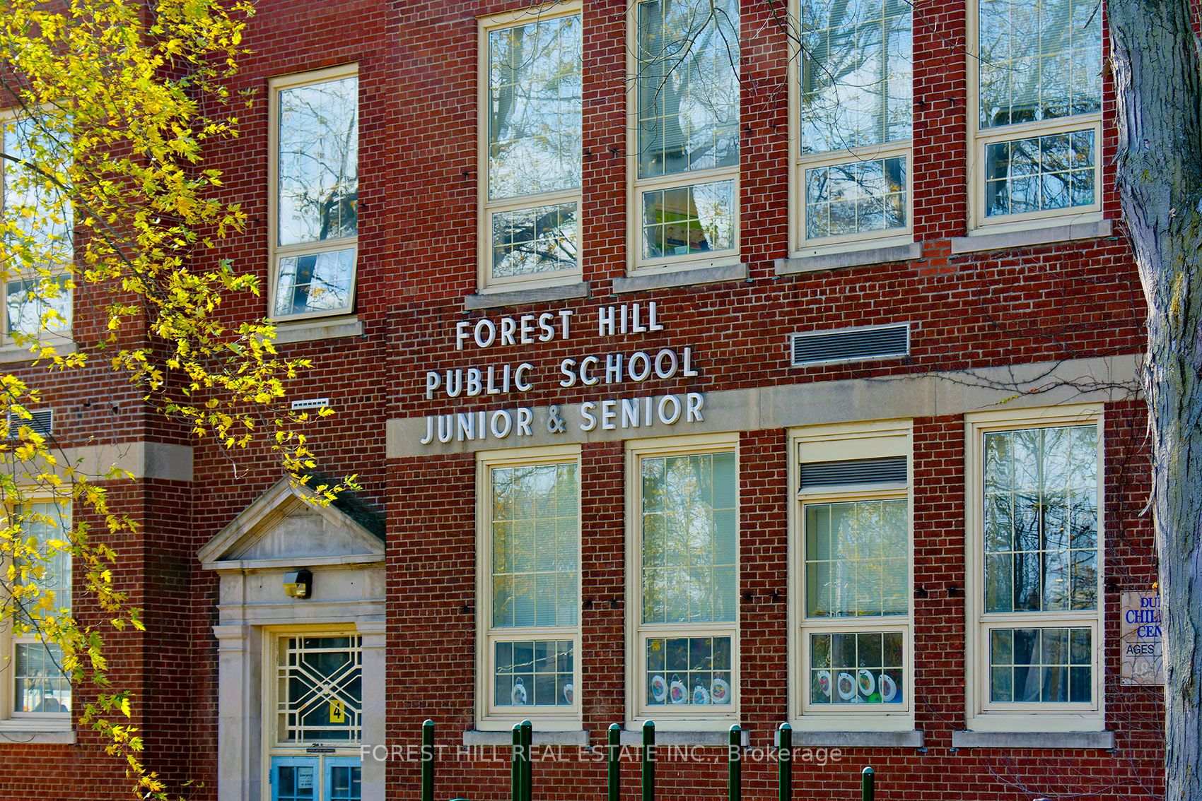 Photo 39 of 17 Fairleigh Crescent, Toronto, Forest Hill North — HOMEH
