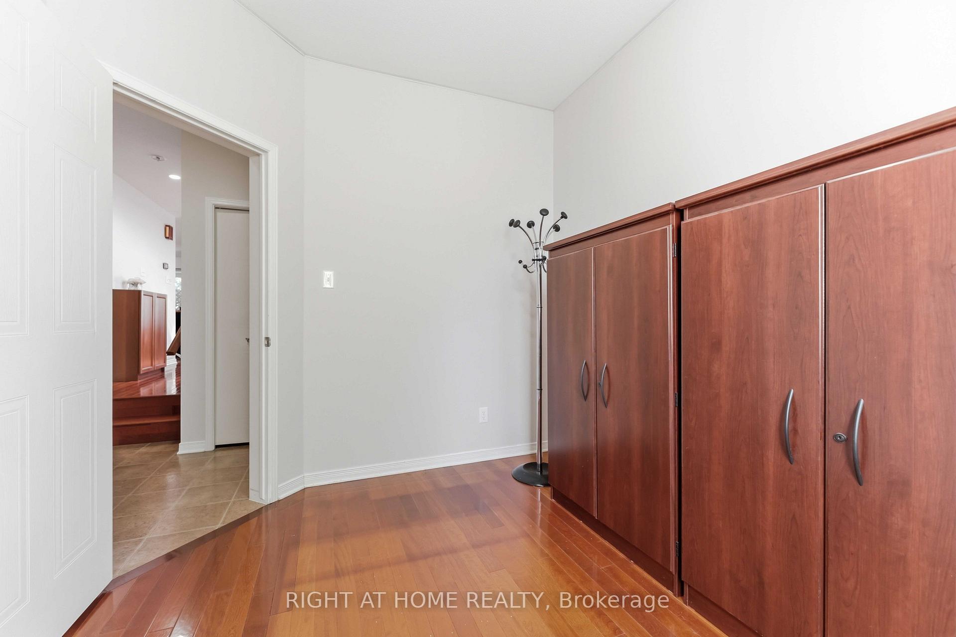 Photo 4 of 259 Sorento Street, Ottawa, Barrhaven - Strandherd — HOMEH