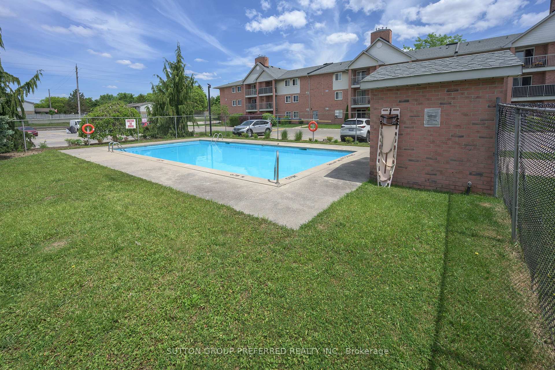 Photo 17 of Unit 52, 136 Conway Drive, London, South X — HOMEH
