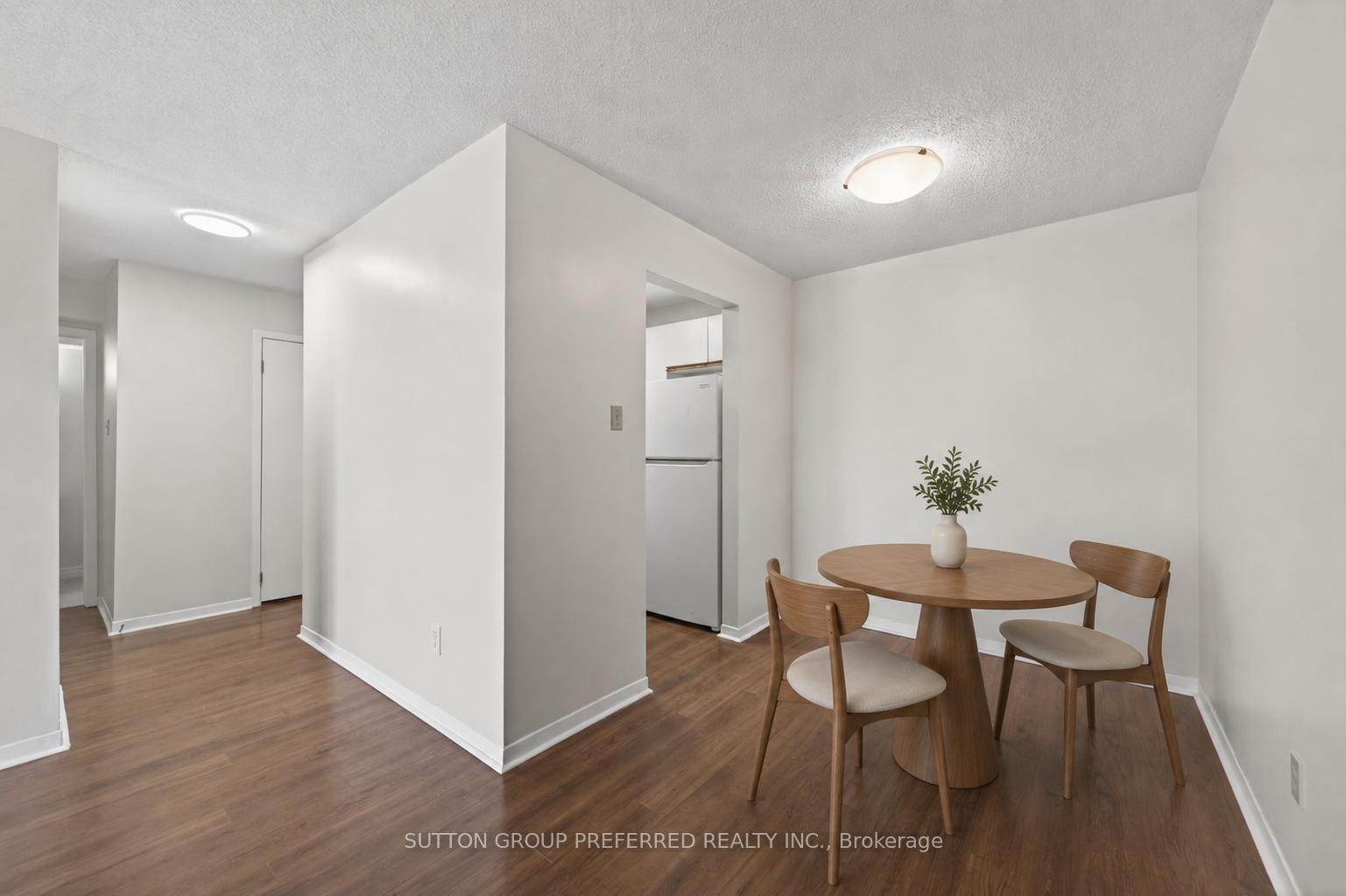 Photo 4 of Unit 52, 136 Conway Drive, London, South X — HOMEH