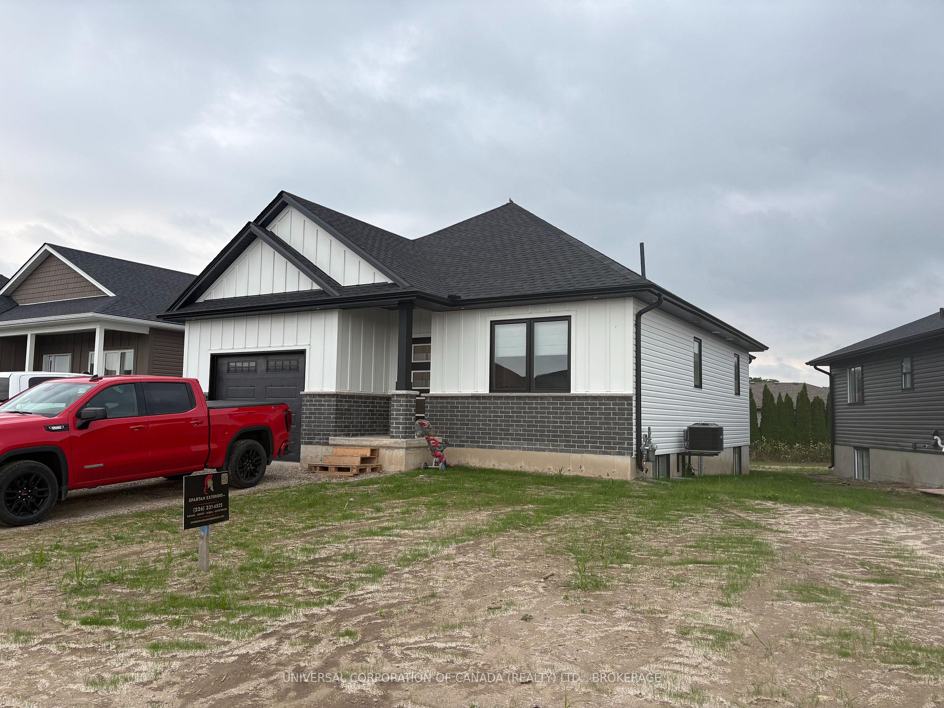 Photo 4 of 63 Rebecca Drive, Aylmer — HOMEH