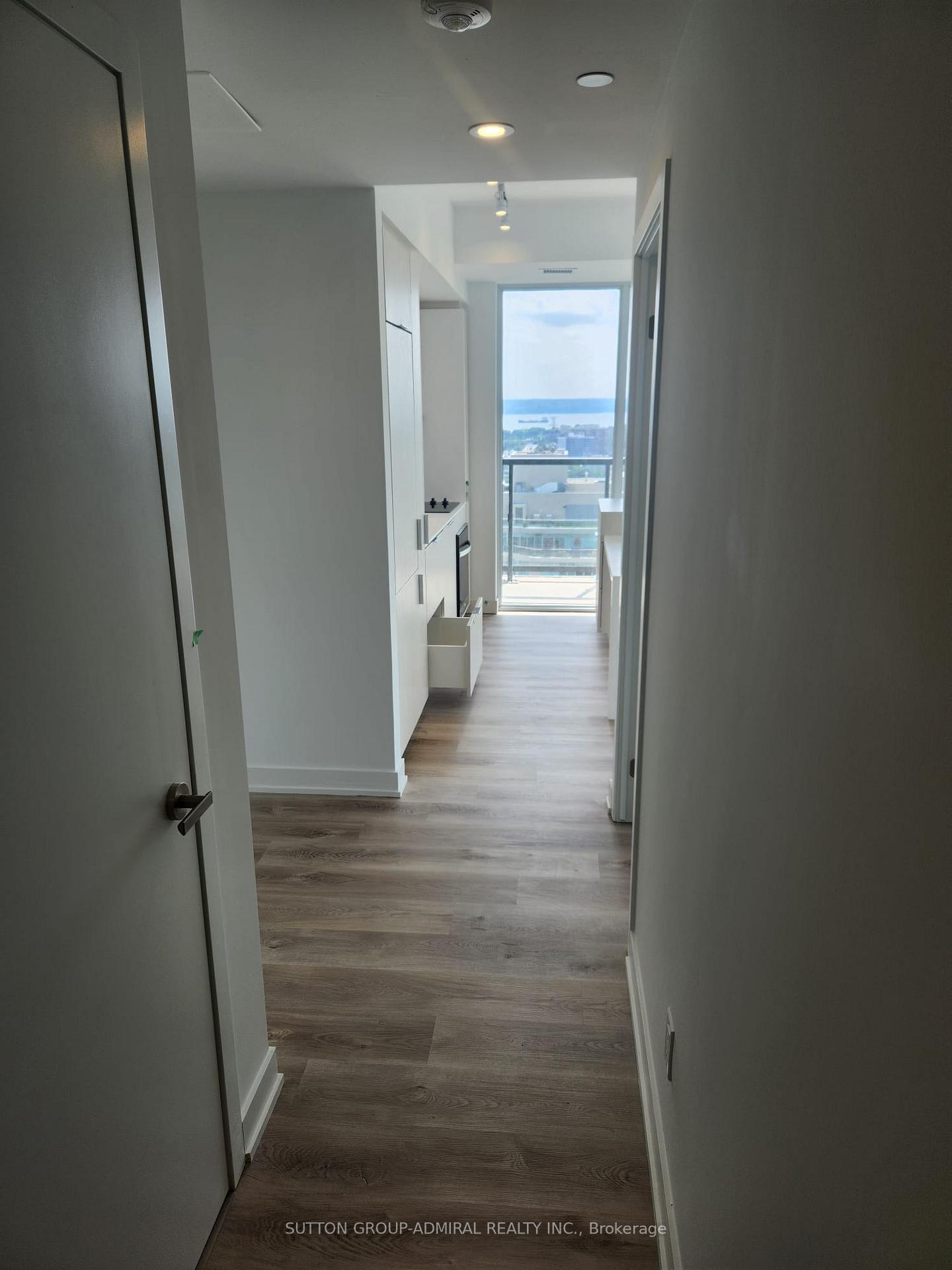 Photo 4 of Unit 2308, 370 Martha Street, Burlington, Brant — HOMEH