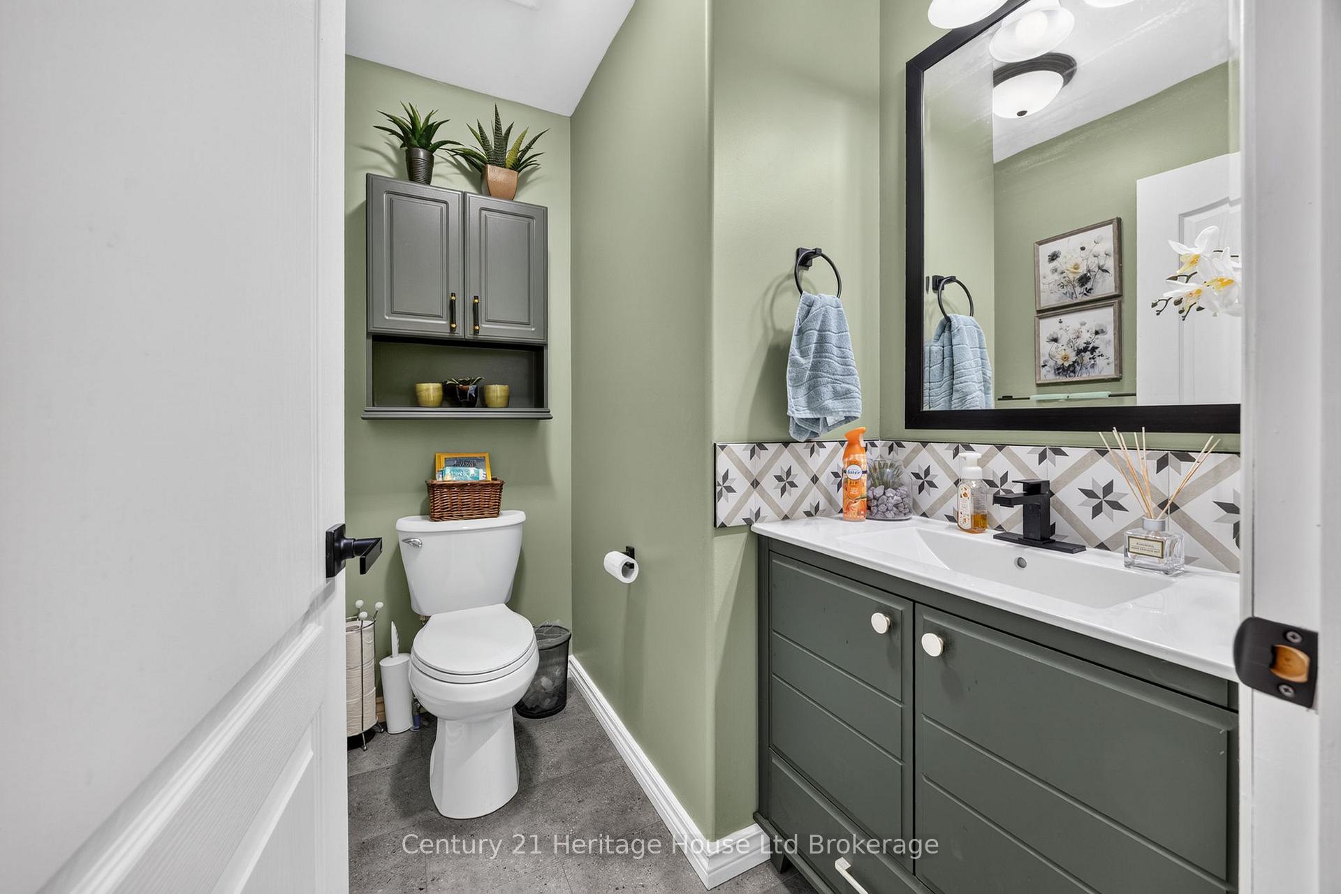 Photo 12 of 43 Beech Boulevard, Tillsonburg — HOMEH