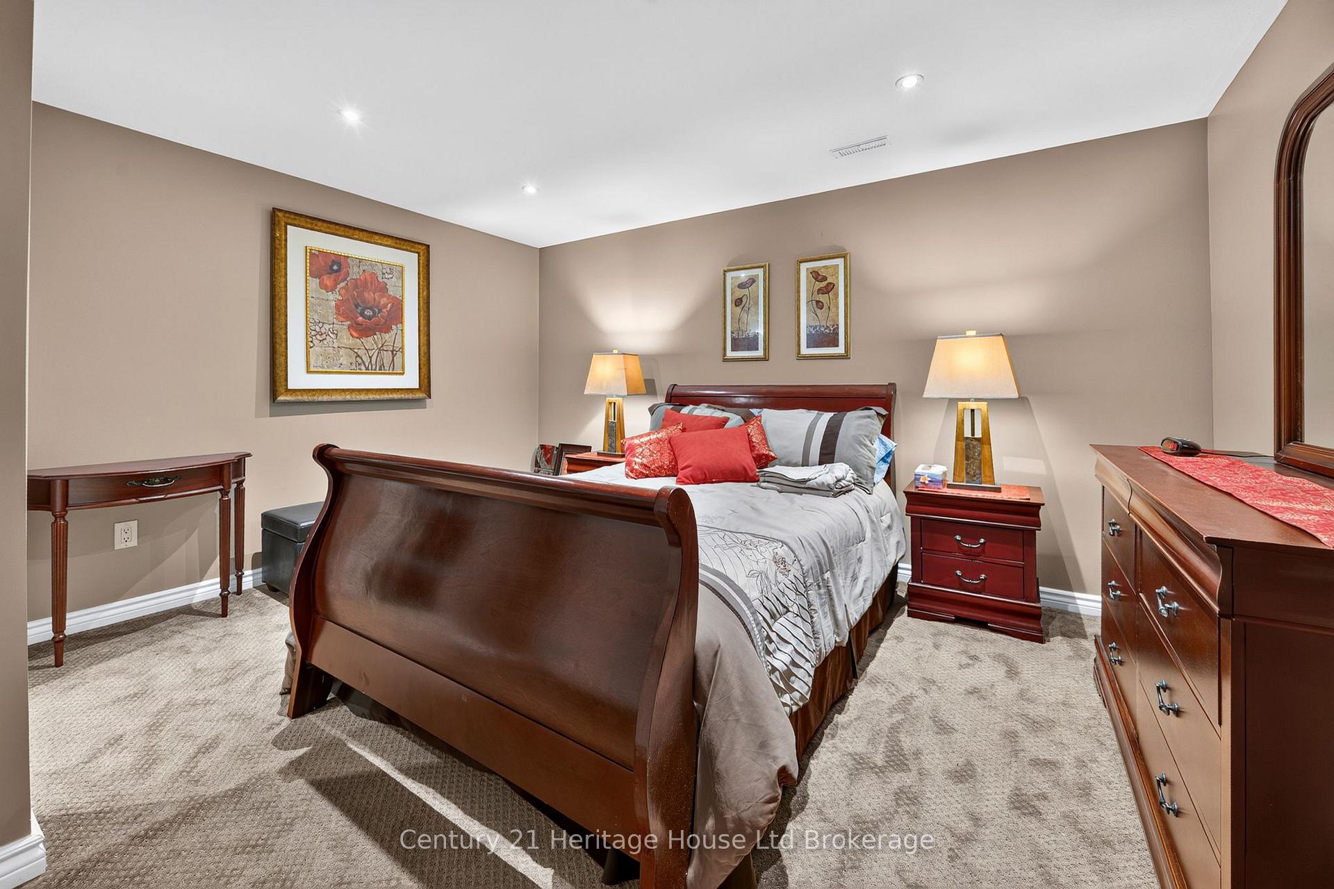 Photo 22 of 43 Beech Boulevard, Tillsonburg — HOMEH