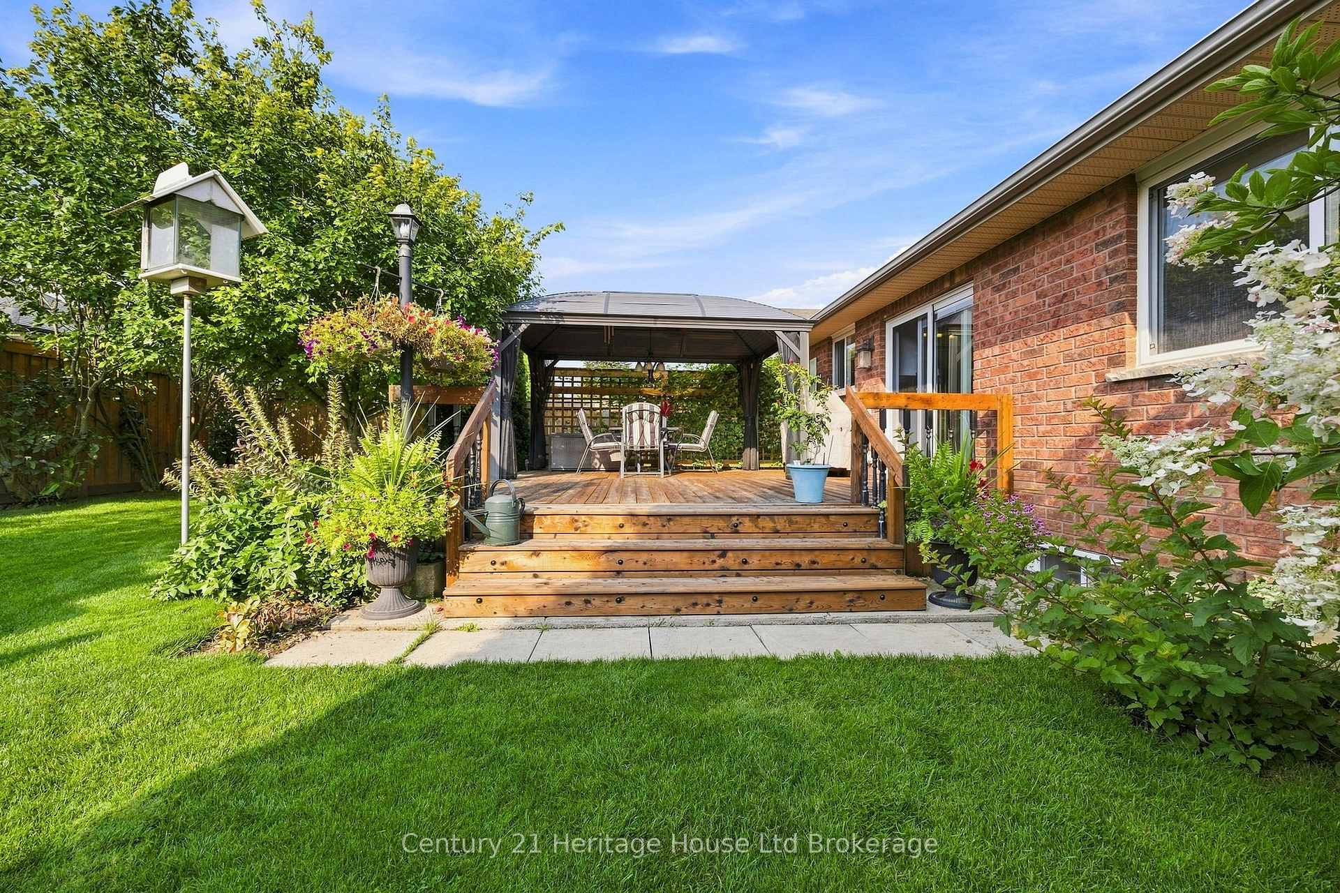 Photo 33 of 43 Beech Boulevard, Tillsonburg — HOMEH