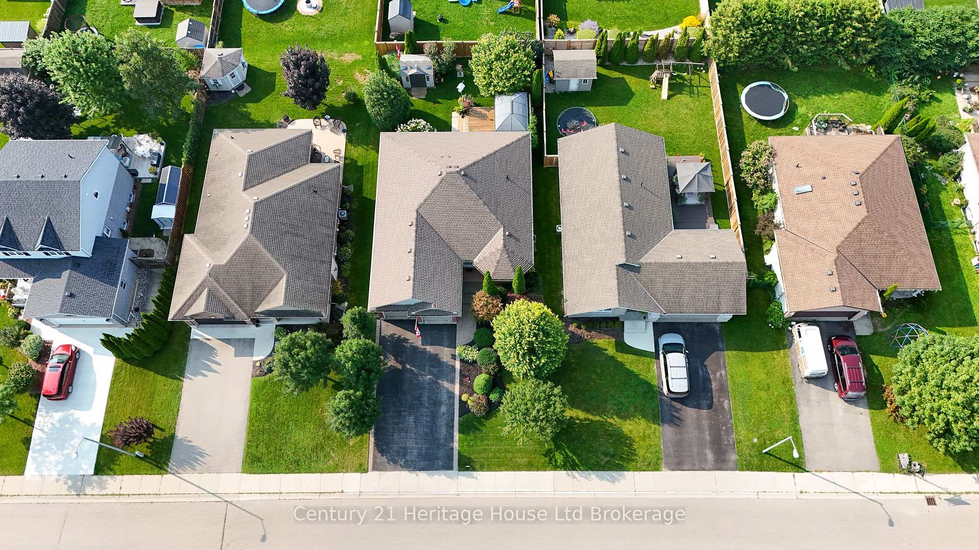Photo 43 of 43 Beech Boulevard, Tillsonburg — HOMEH