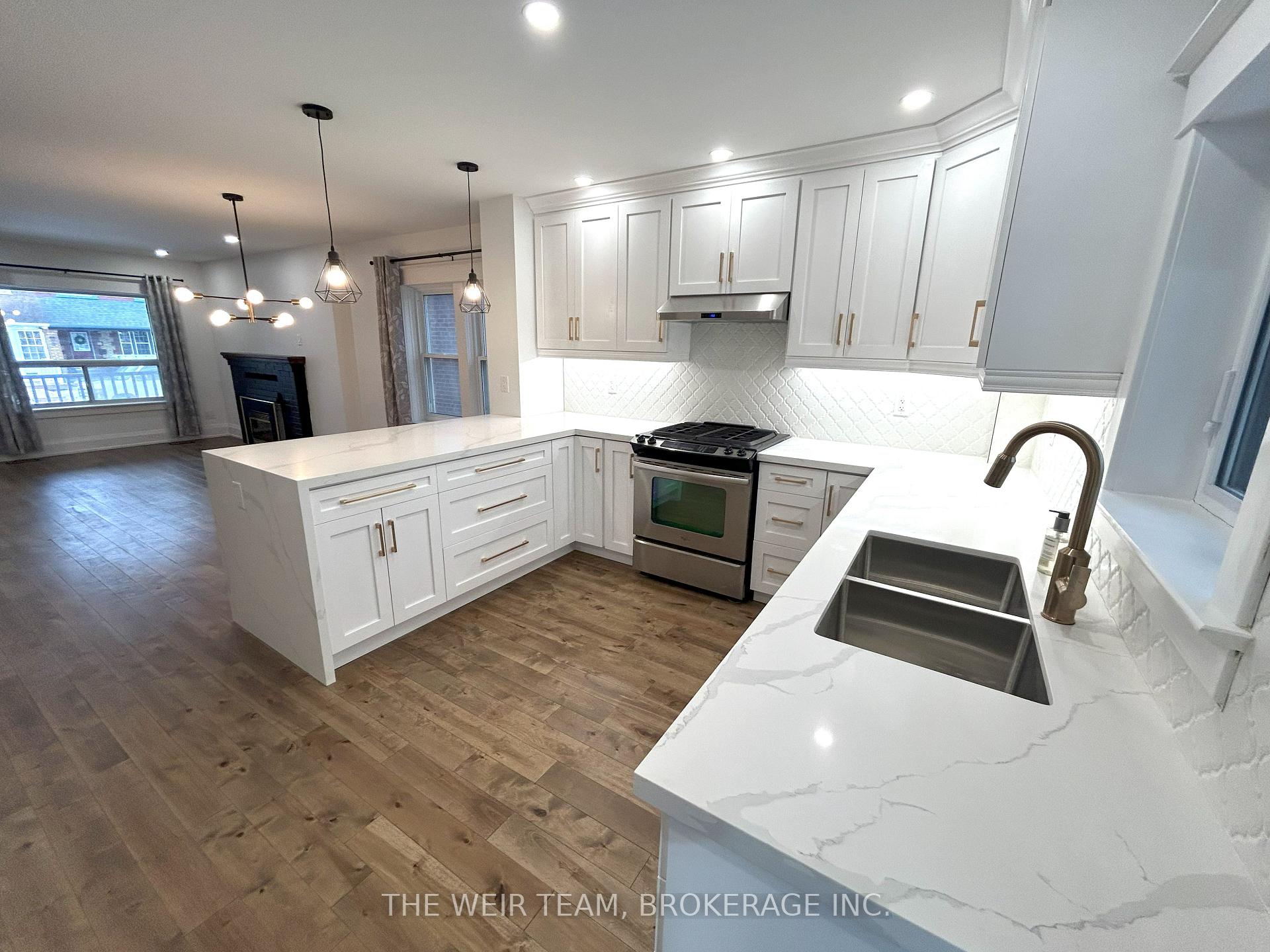 Photo 4 of 3 Costain Avenue, Toronto, East End-Danforth — HOMEH