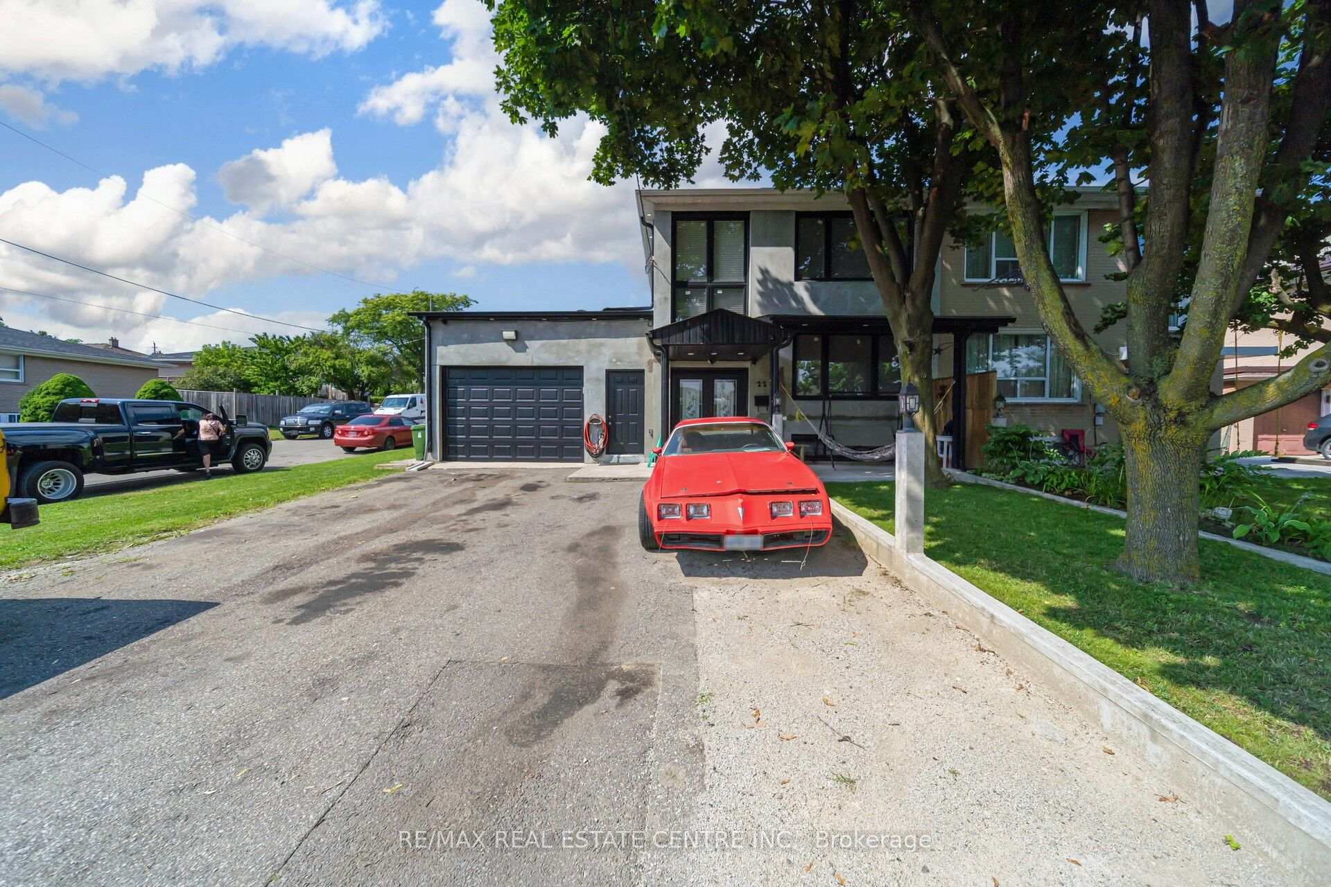 Front of 22 Neames Crescent