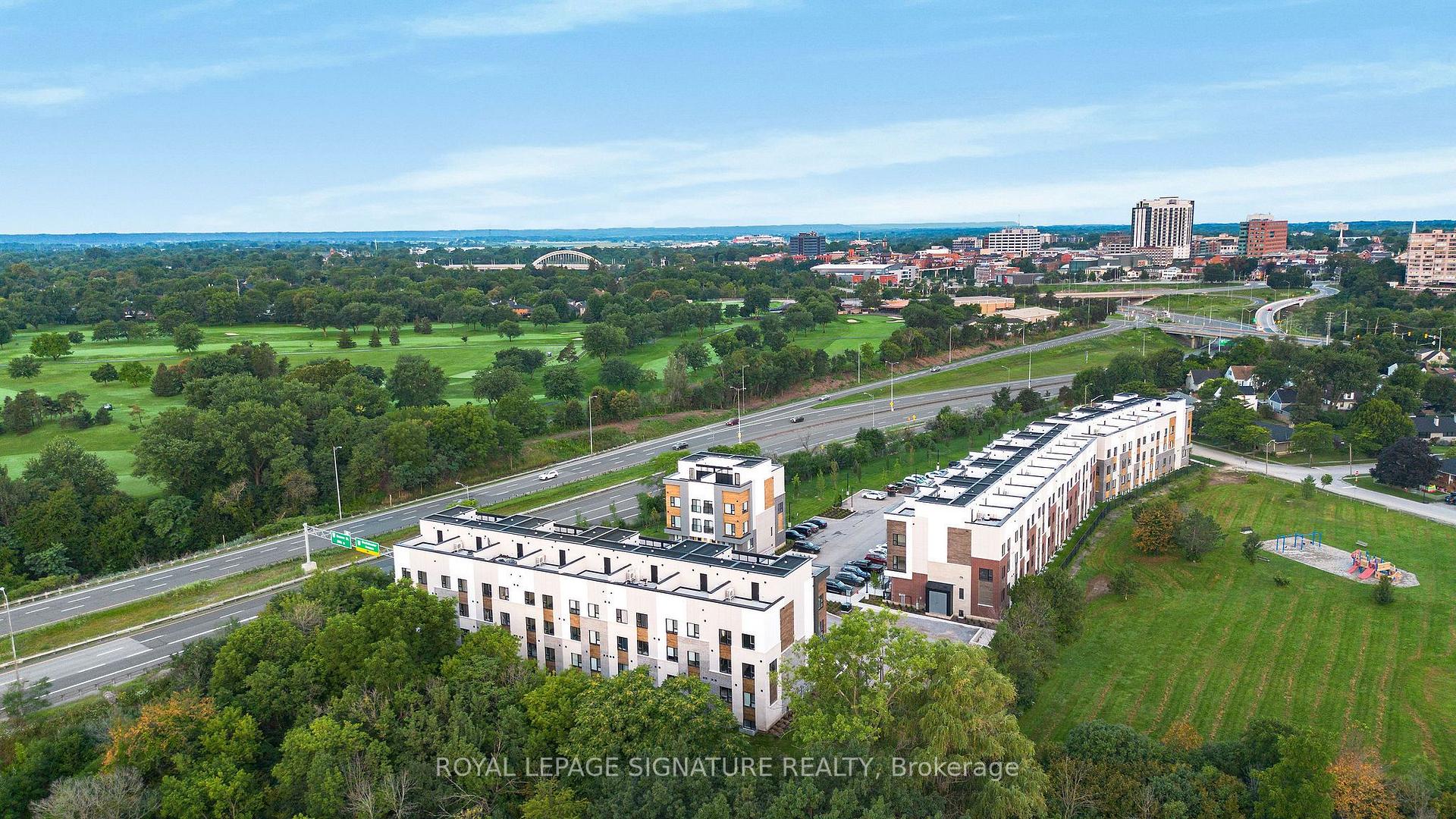 Photo 3 of Unit 303D, 16 Melbourne Avenue, St. Catharines, E. Chester — HOMEH