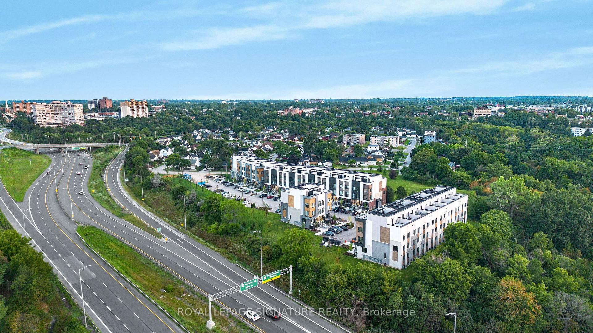 Photo 4 of Unit 303D, 16 Melbourne Avenue, St. Catharines, E. Chester — HOMEH