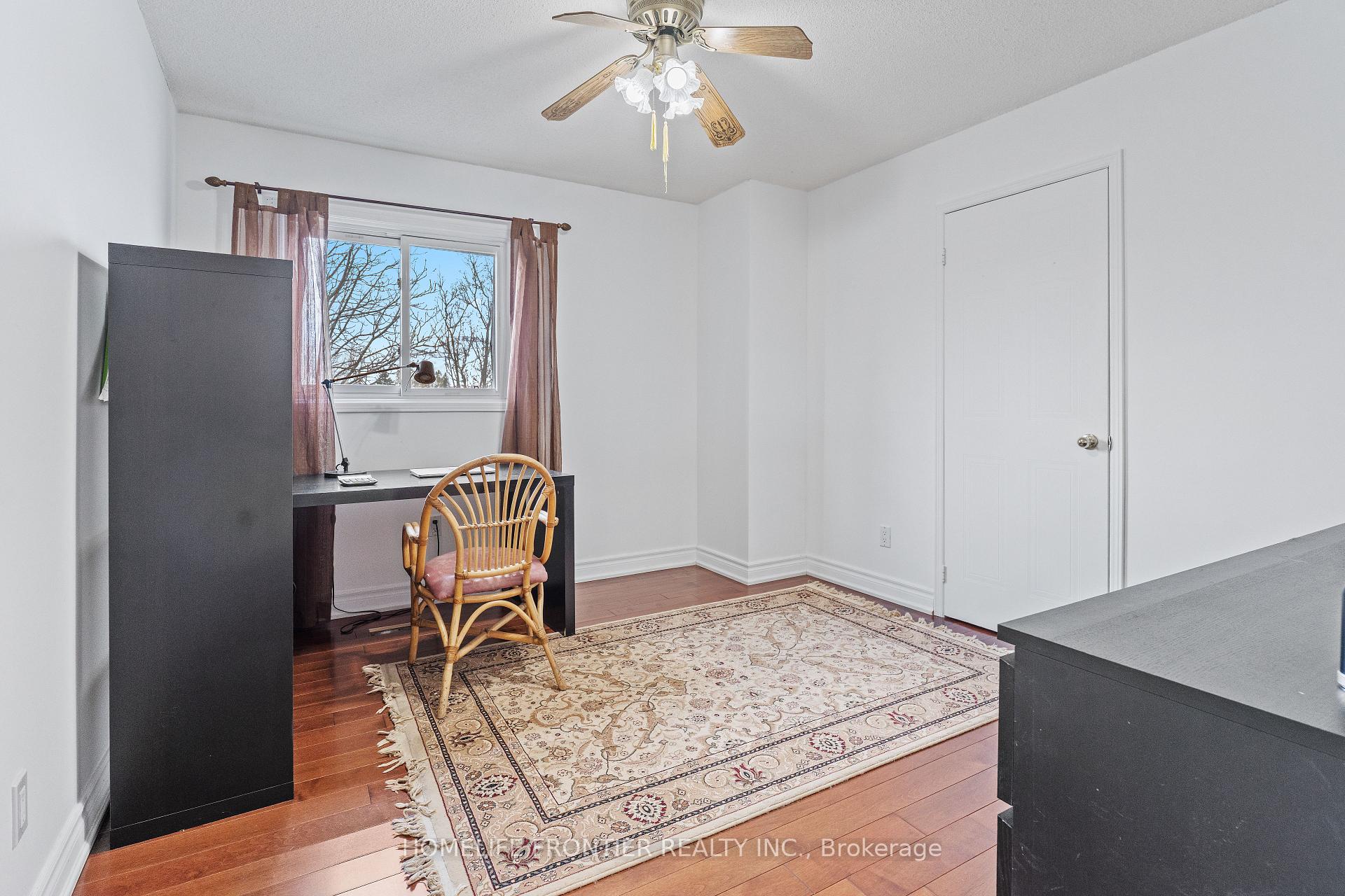 Photo 14 of 55 Attridge Drive, Aurora, Aurora Village — HOMEH