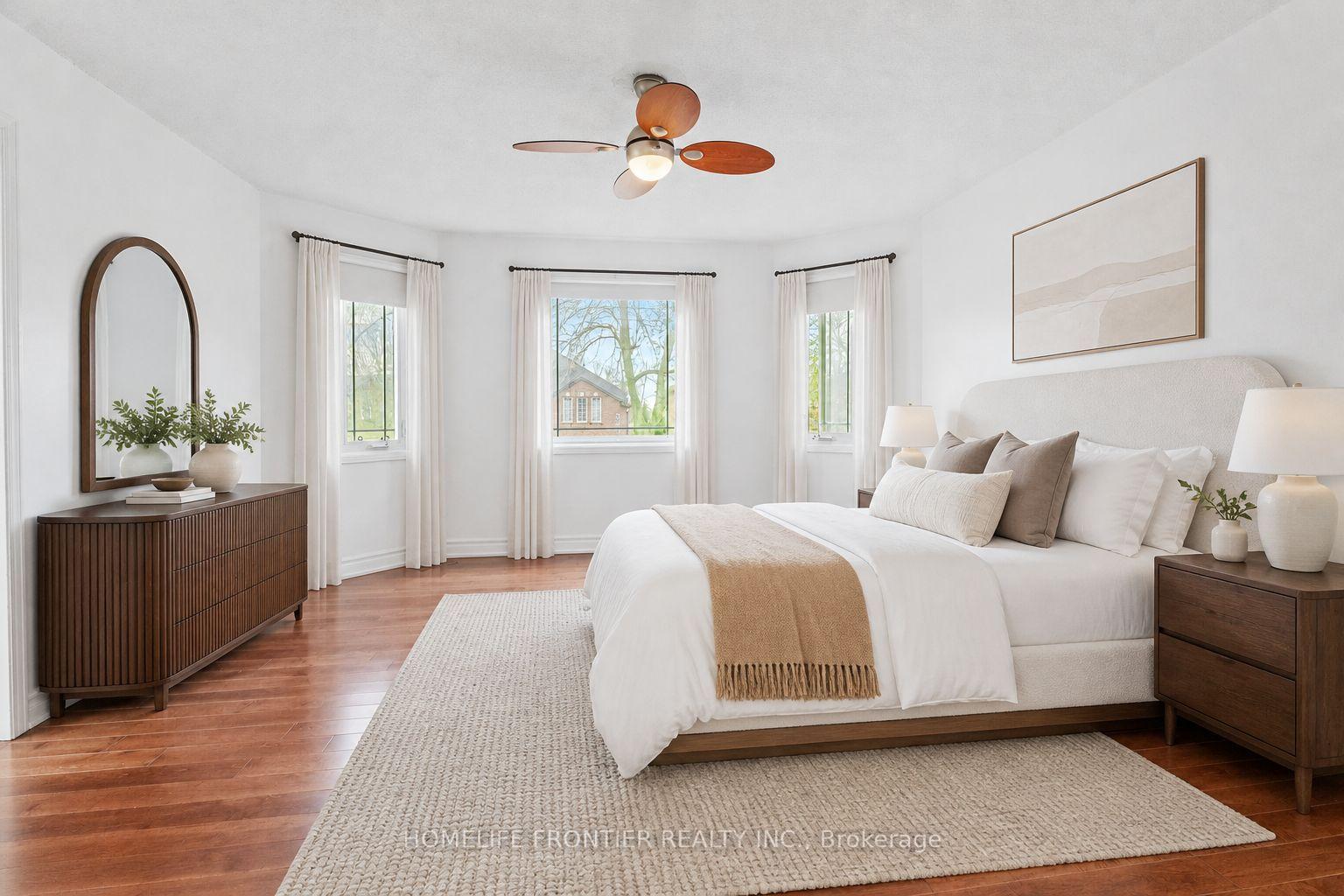 Photo 10 of 55 Attridge Drive, Aurora, Aurora Village — HOMEH