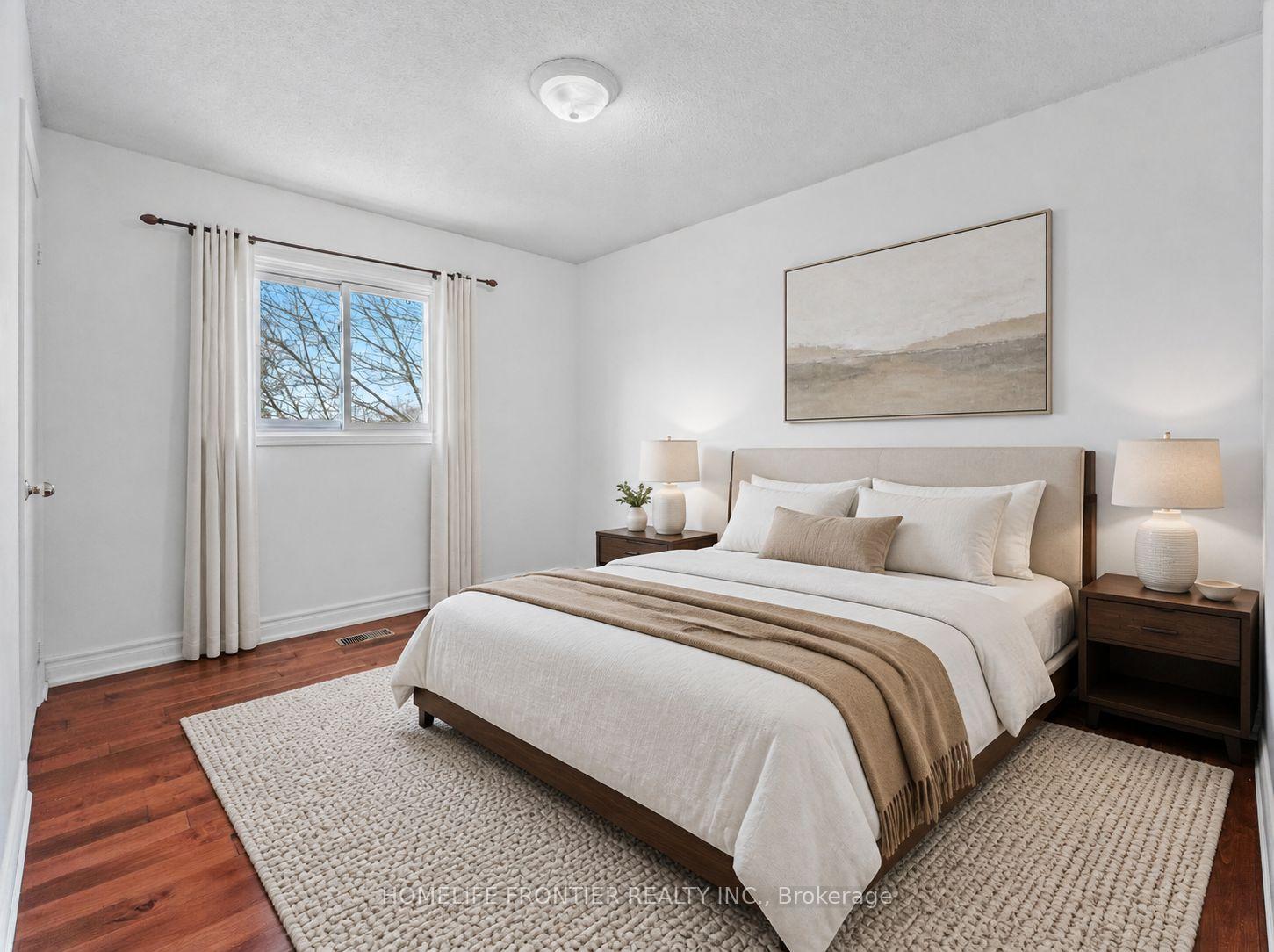 Photo 12 of 55 Attridge Drive, Aurora, Aurora Village — HOMEH
