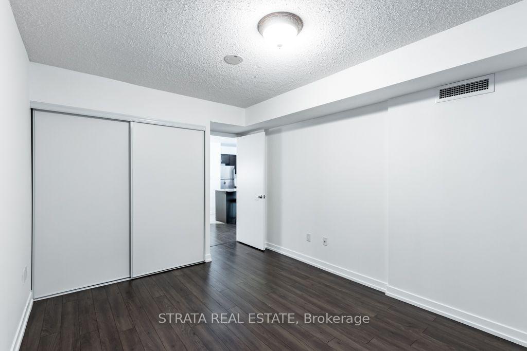 Photo 5 of Unit 111, 816 Lansdowne Avenue, Toronto, Dovercourt-Wallace Emerson-Junction — HOMEH