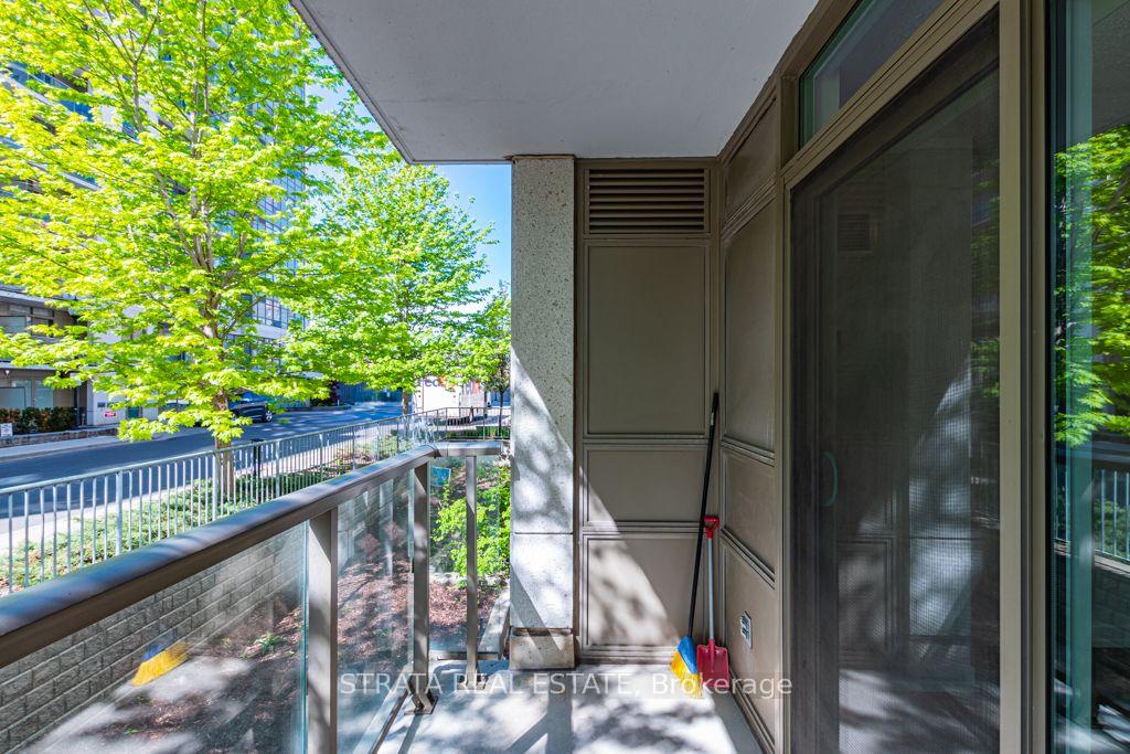 Photo 8 of Unit 111, 816 Lansdowne Avenue, Toronto, Dovercourt-Wallace Emerson-Junction — HOMEH