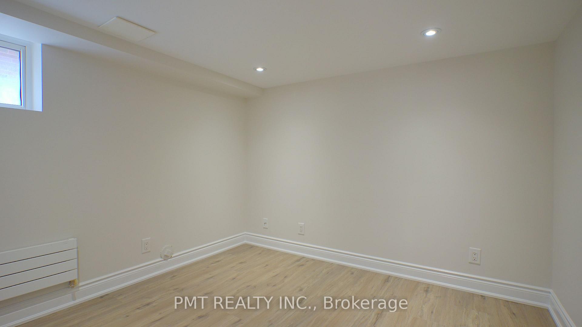 Photo 10 of Unit Lower, 881 Coxwell Avenue, Toronto, Danforth Village-East York — HOMEH