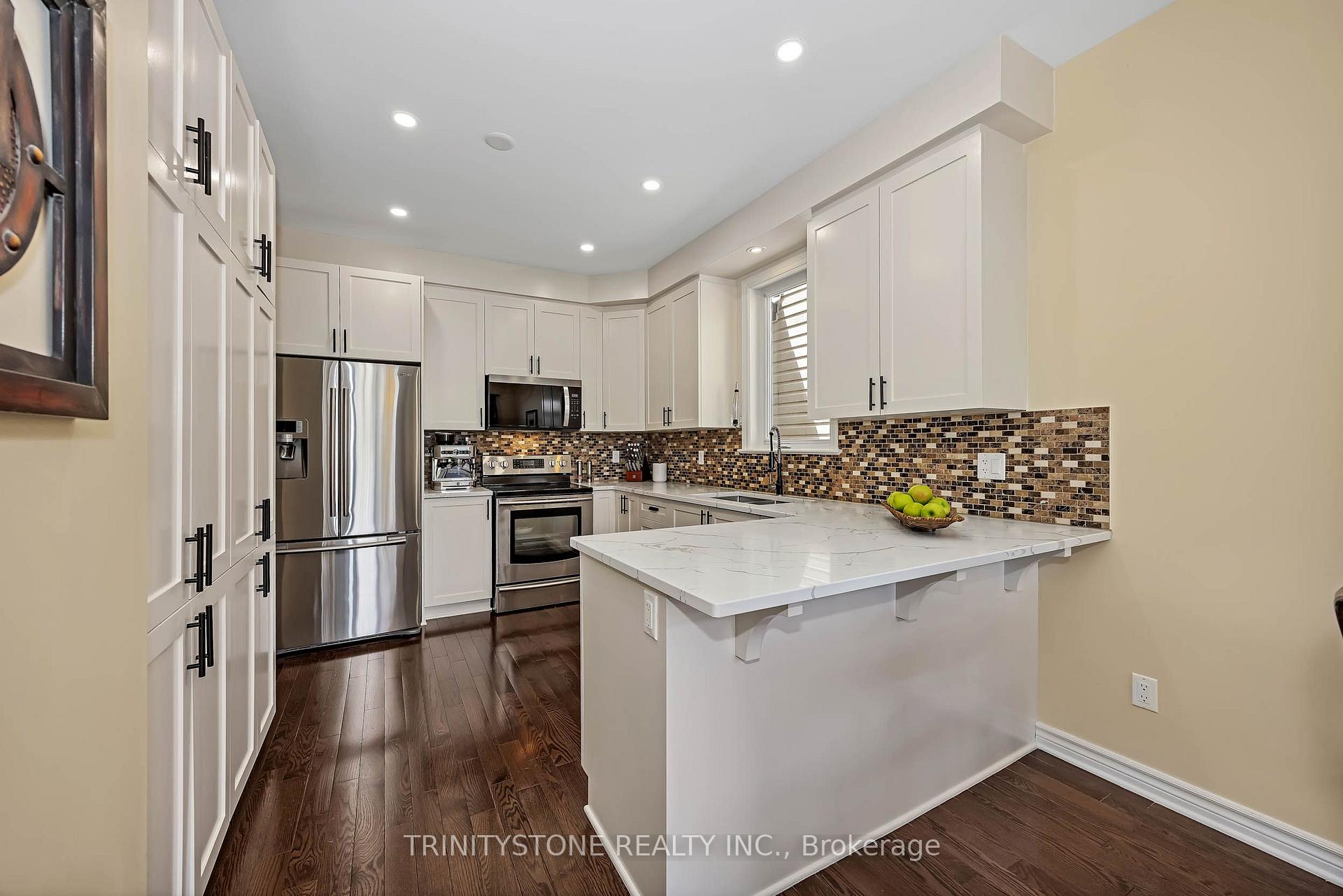 Photo 17 of 1114 Northgraves Crescent, Ottawa, Kanata - Emerald Meadows/Trailwest — HOMEH
