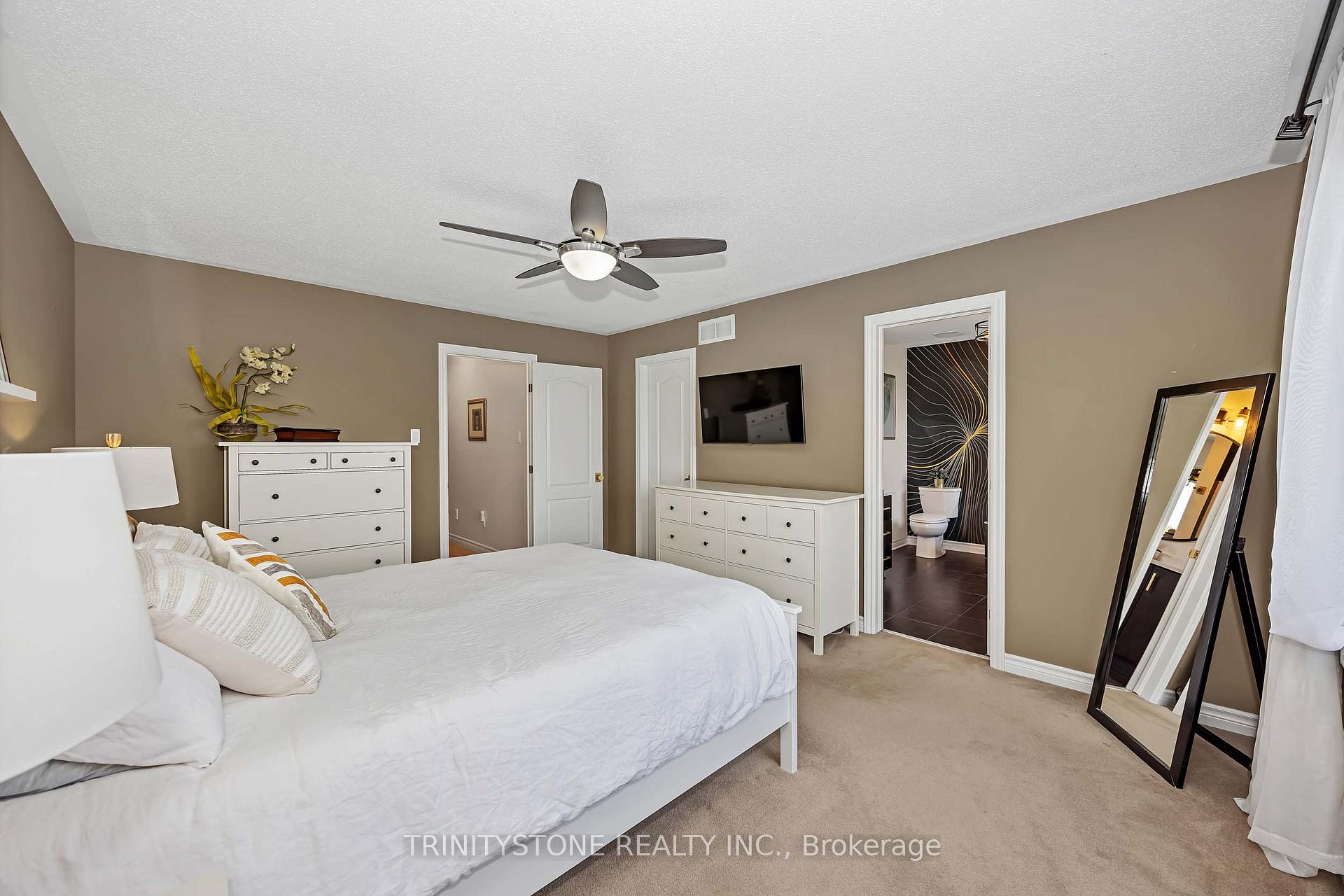Photo 4 of 1114 Northgraves Crescent, Ottawa, Kanata - Emerald Meadows/Trailwest — HOMEH