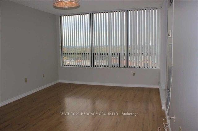 Photo 5 of Unit 1003, 7460 Bathurst Street, Vaughan, Brownridge — HOMEH
