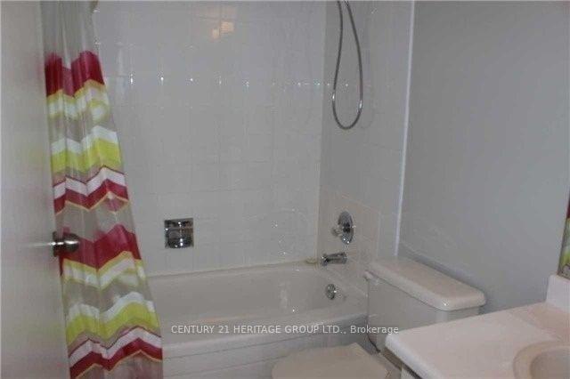 Photo 9 of Unit 1003, 7460 Bathurst Street, Vaughan, Brownridge — HOMEH
