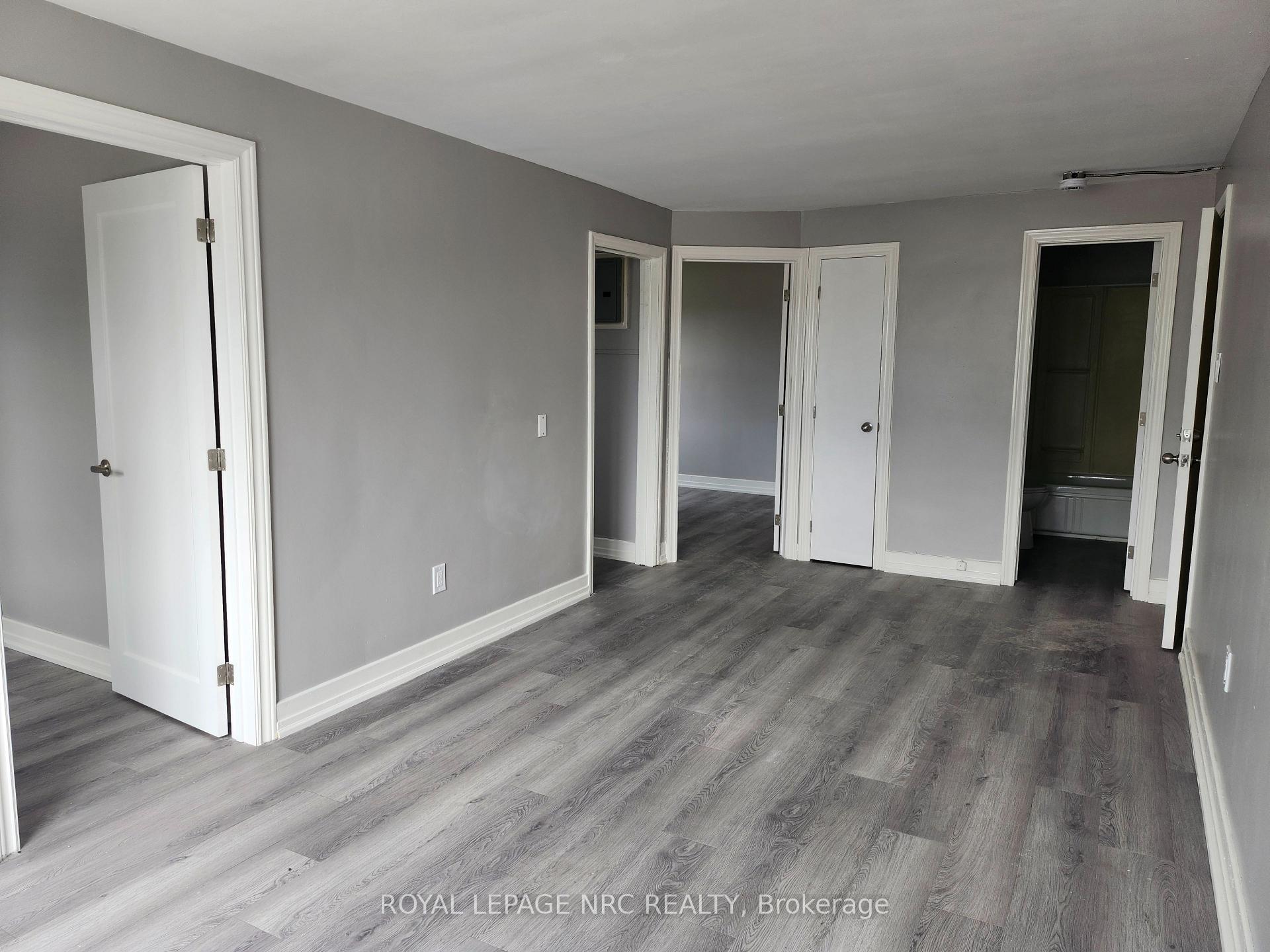 Photo 4 of Unit 1, 476 East Main Street, Welland, Welland Downtown — HOMEH