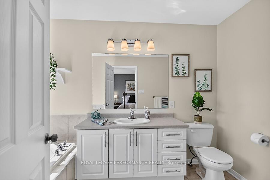 Photo 25 of 172 Laramie Crescent, Ottawa, Barrhaven - Stonebridge — HOMEH