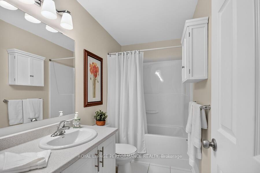 Photo 32 of 172 Laramie Crescent, Ottawa, Barrhaven - Stonebridge — HOMEH