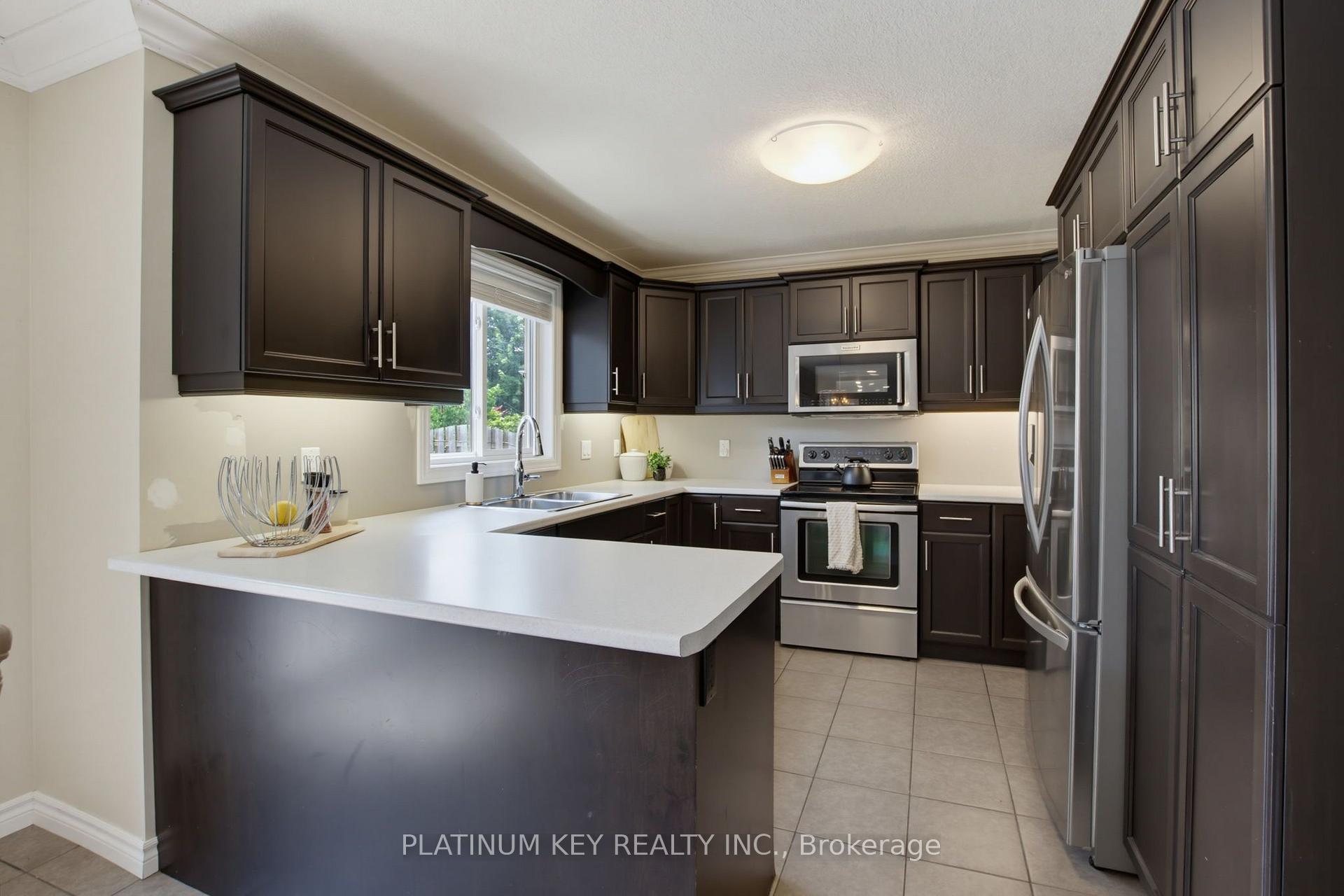 Photo 15 of 114 Jenna Drive, Strathroy-Caradoc, NW — HOMEH