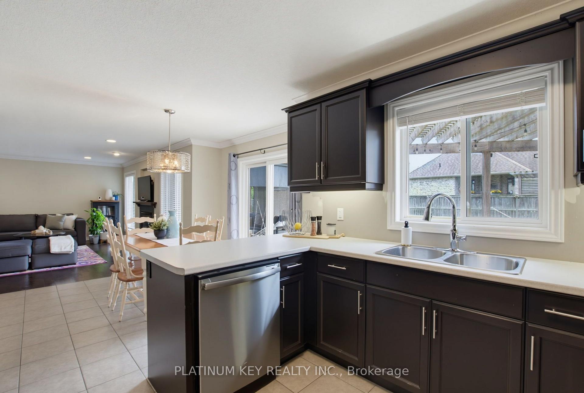 Photo 16 of 114 Jenna Drive, Strathroy-Caradoc, NW — HOMEH