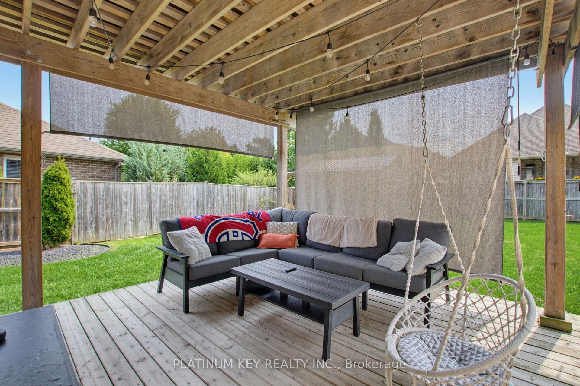 Photo 42 of 114 Jenna Drive, Strathroy-Caradoc, NW — HOMEH