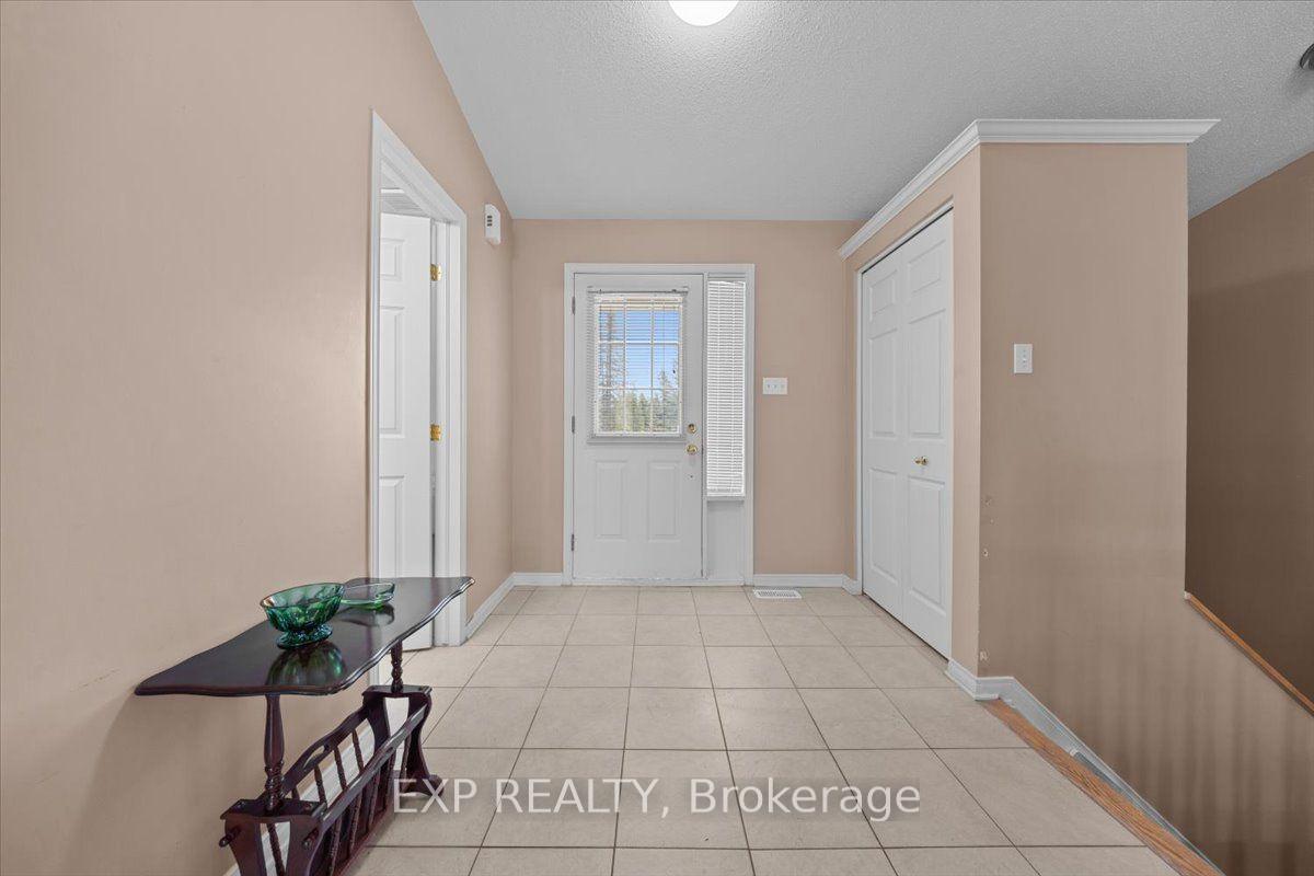 Photo 3 of 113 Grey Fox Drive, Ottawa, Huntley Ward (North West) — HOMEH