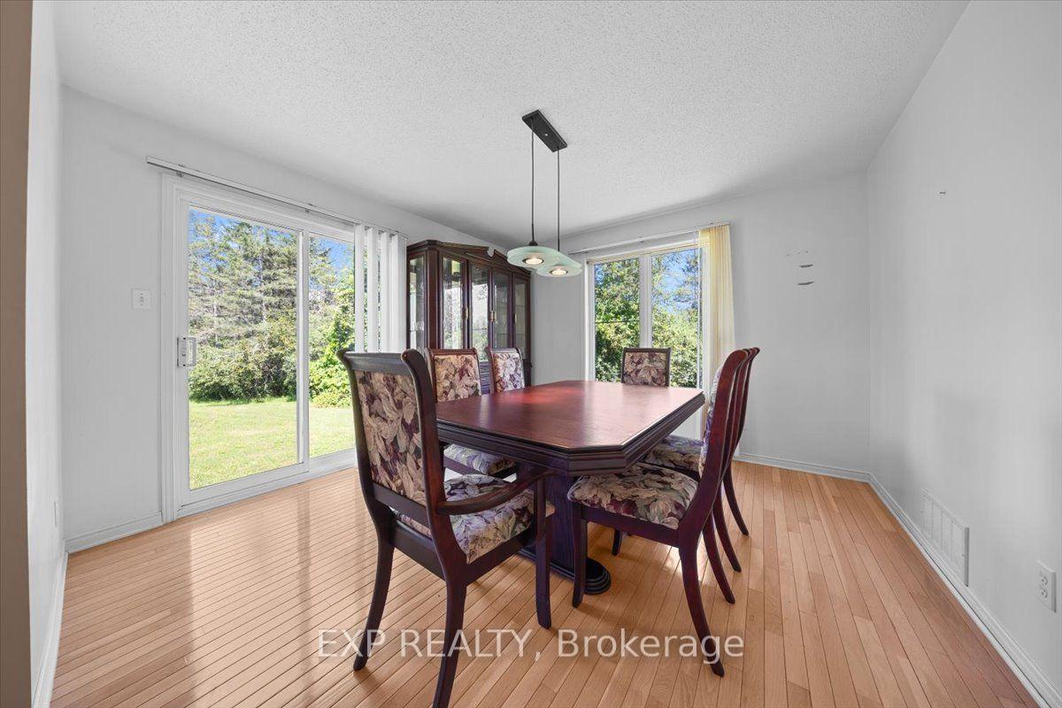 Photo 12 of 113 Grey Fox Drive, Ottawa, Huntley Ward (North West) — HOMEH