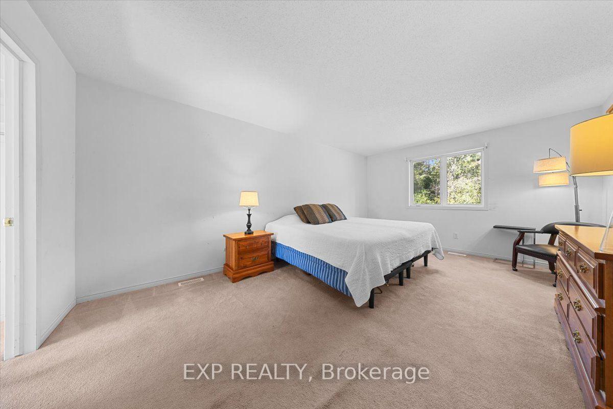 Photo 21 of 113 Grey Fox Drive, Ottawa, Huntley Ward (North West) — HOMEH