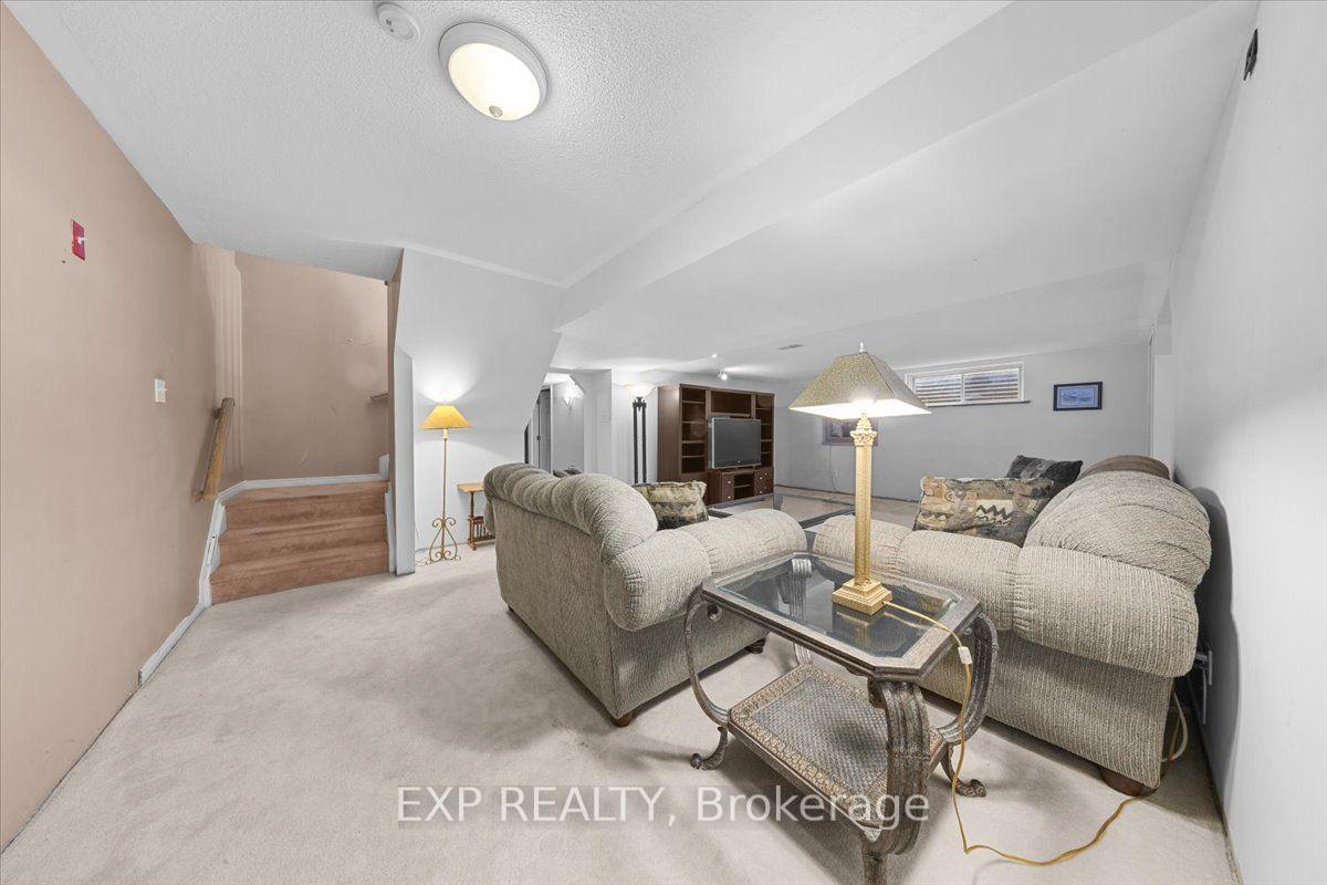 Photo 30 of 113 Grey Fox Drive, Ottawa, Huntley Ward (North West) — HOMEH