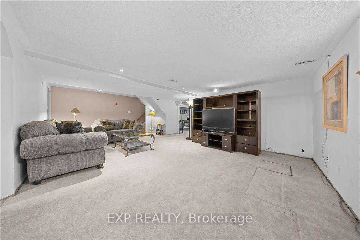 Photo 34 of 113 Grey Fox Drive, Ottawa, Huntley Ward (North West) — HOMEH