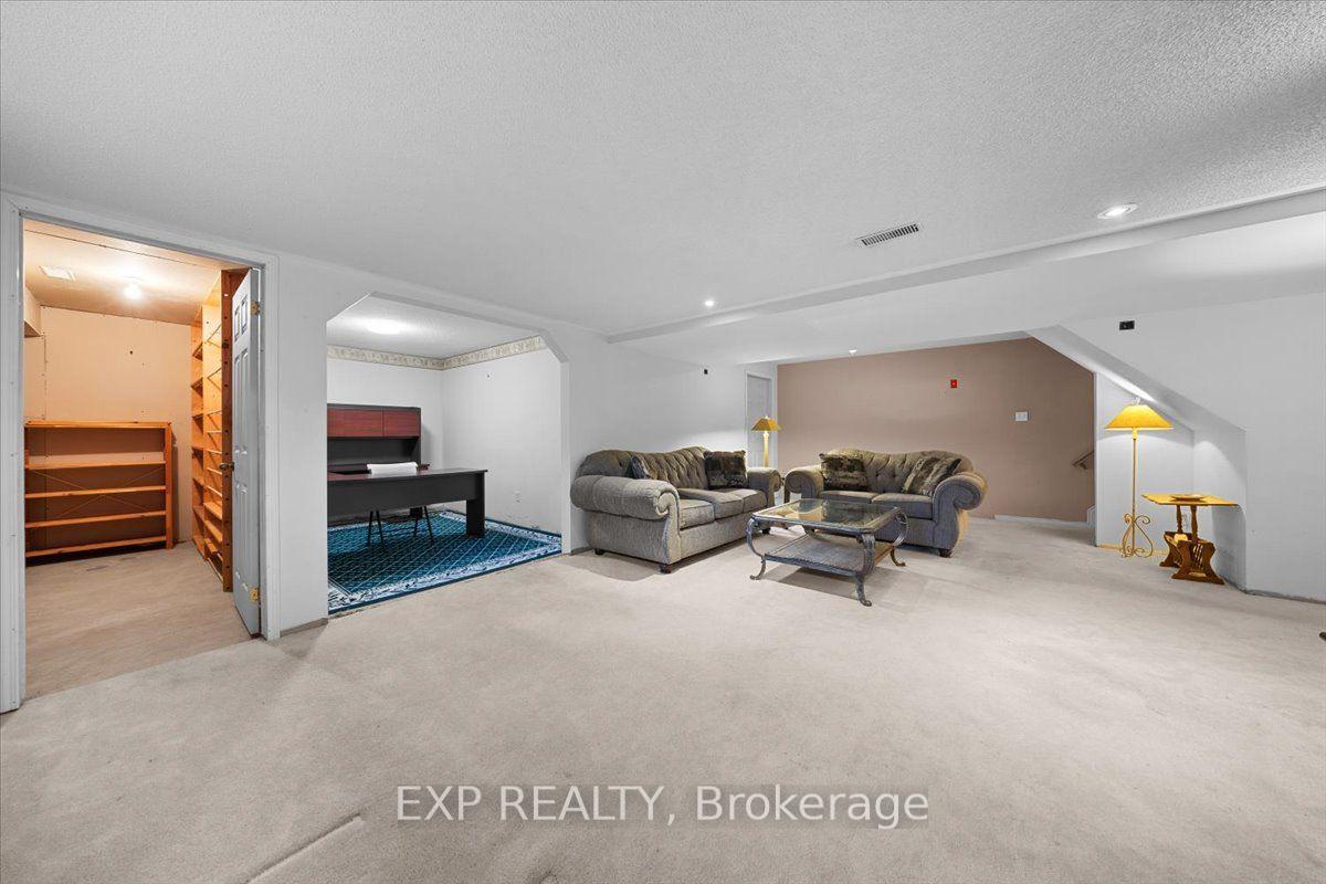 Photo 37 of 113 Grey Fox Drive, Ottawa, Huntley Ward (North West) — HOMEH