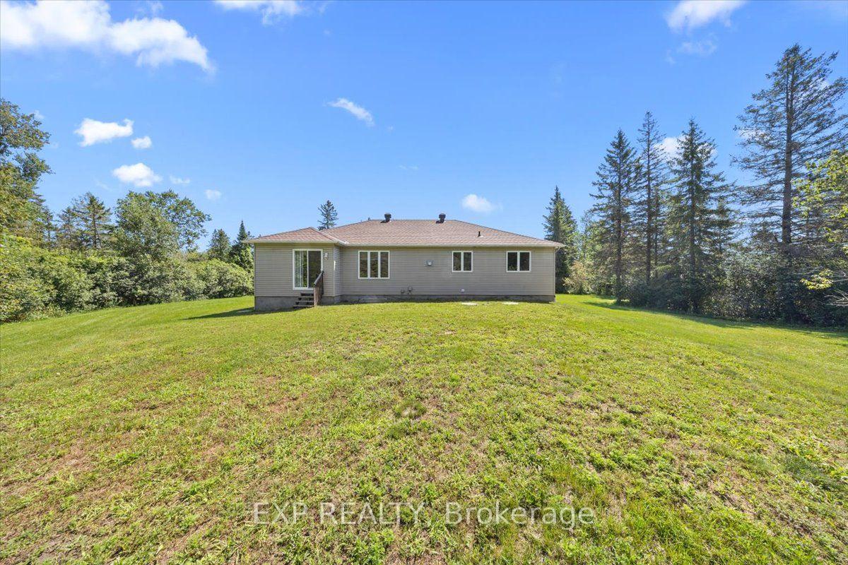 Photo 42 of 113 Grey Fox Drive, Ottawa, Huntley Ward (North West) — HOMEH