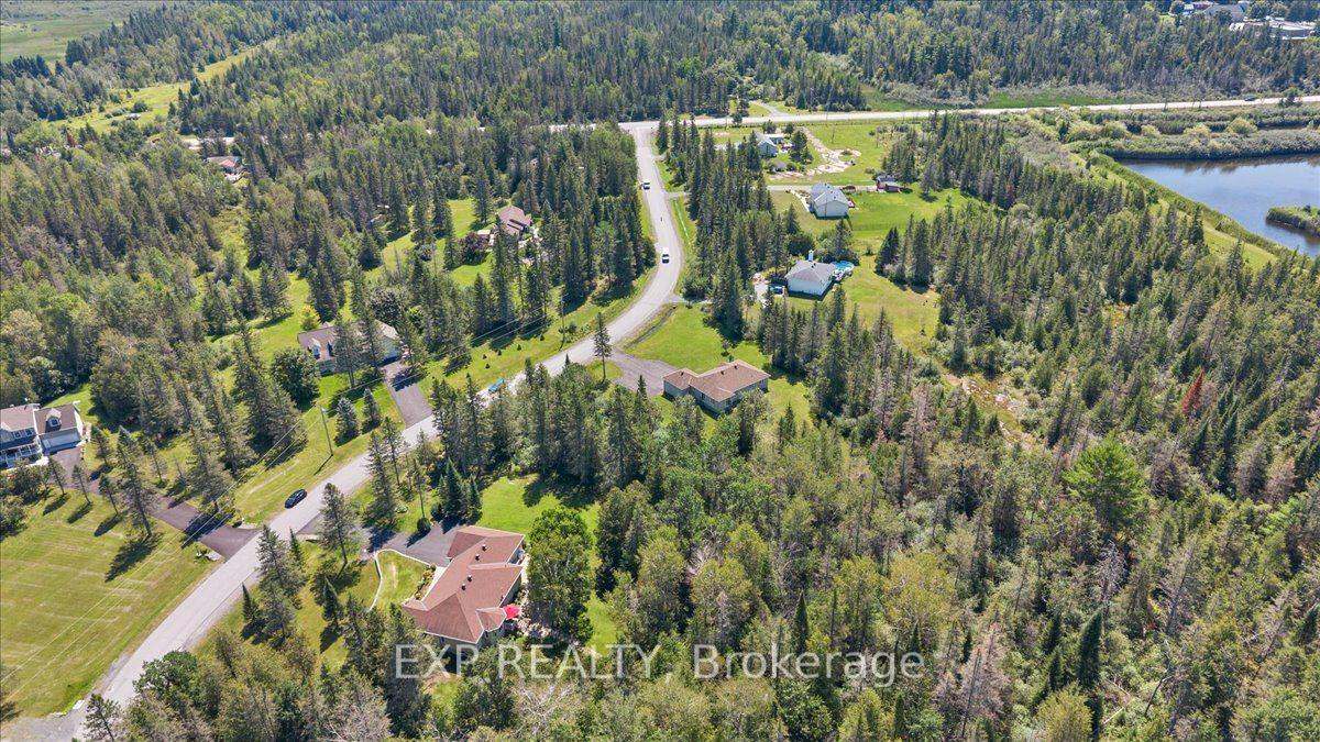 Photo 45 of 113 Grey Fox Drive, Ottawa, Huntley Ward (North West) — HOMEH
