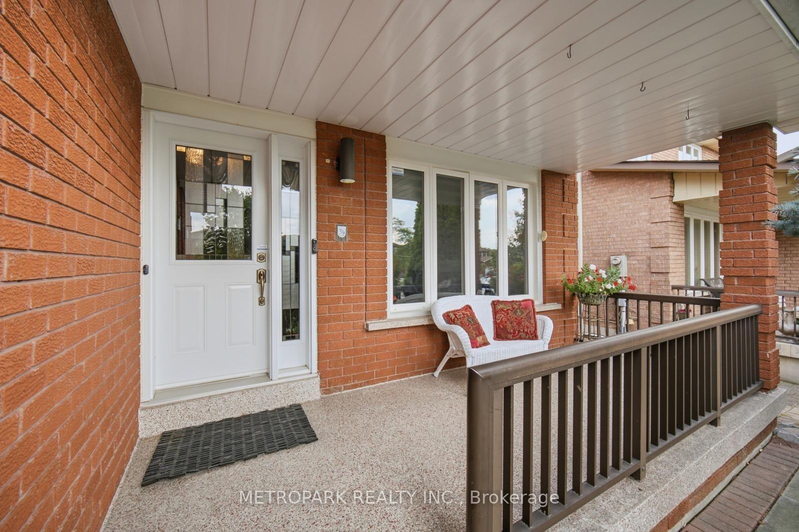 Photo 6 of 87 Belview Avenue, Vaughan, East Woodbridge — HOMEH