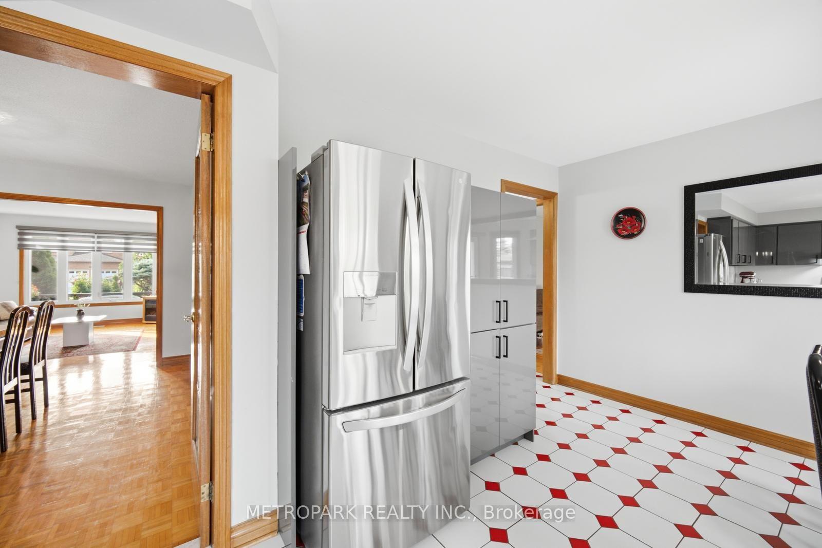 Photo 20 of 87 Belview Avenue, Vaughan, East Woodbridge — HOMEH