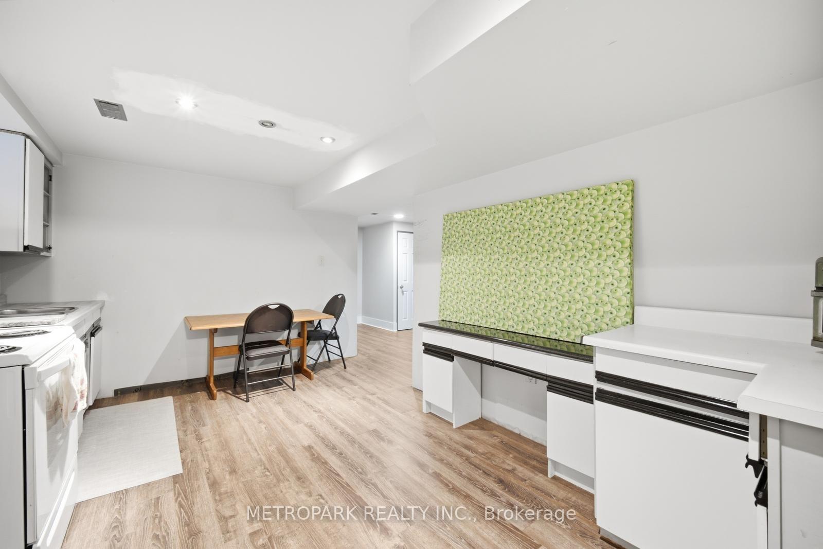 Photo 42 of 87 Belview Avenue, Vaughan, East Woodbridge — HOMEH