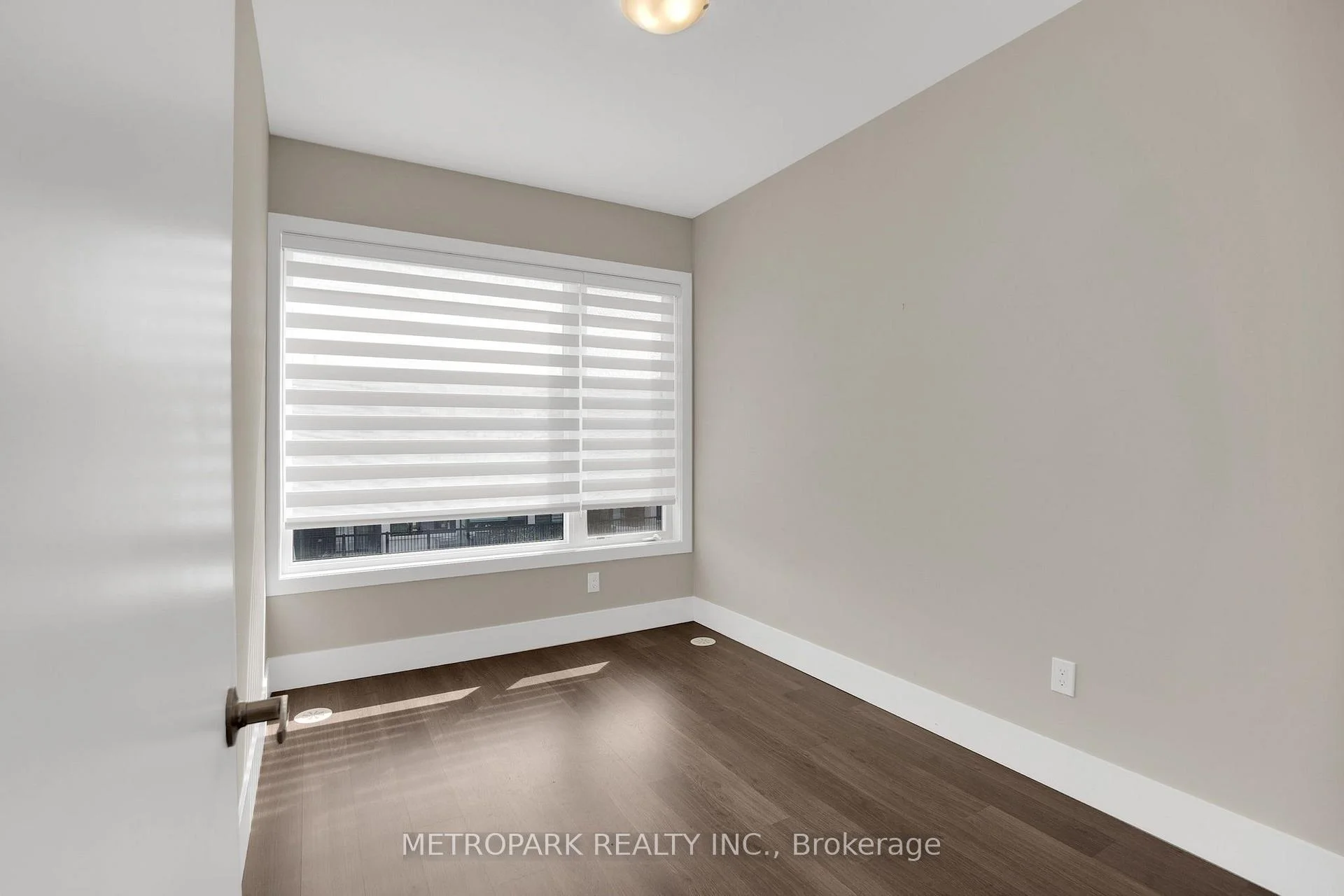 Photo 2 of 87 Belview Avenue, Vaughan, East Woodbridge — HOMEH