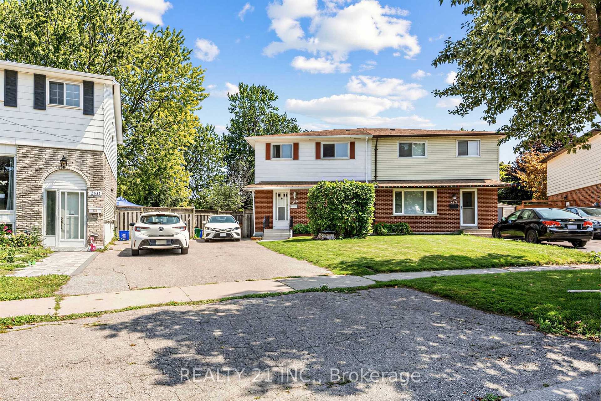Photo 1 of 376 Vancouver Crescent, Oshawa, Vanier — HOMEH