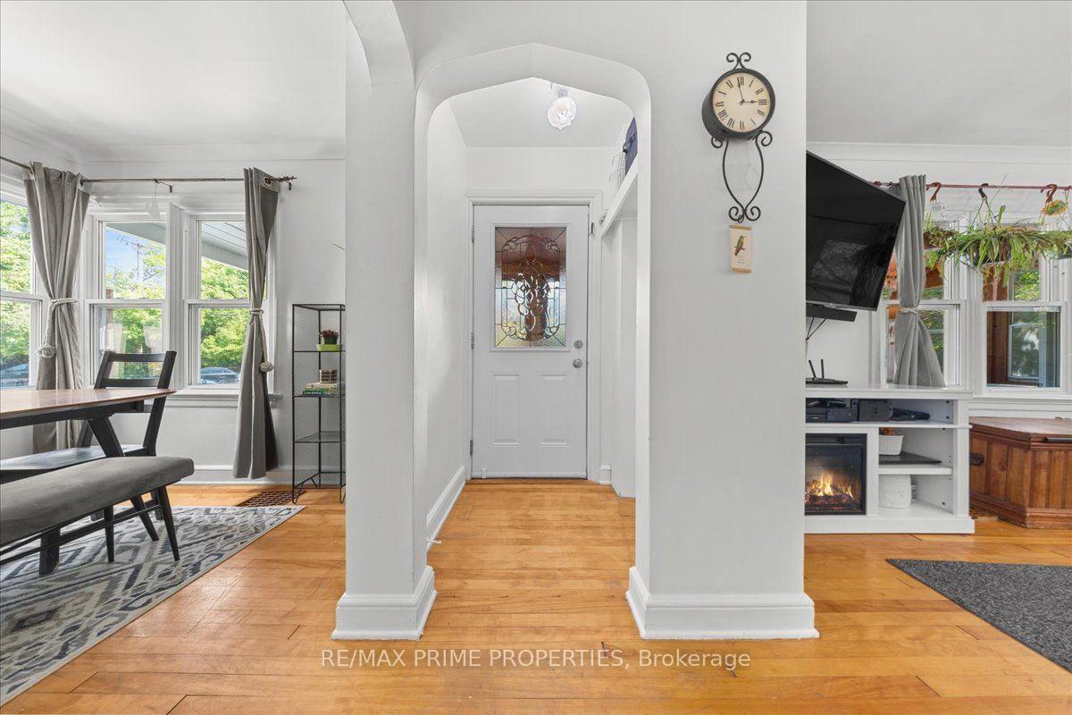 Photo 3 of 1273 Thames Street, Ottawa, Carlington — HOMEH