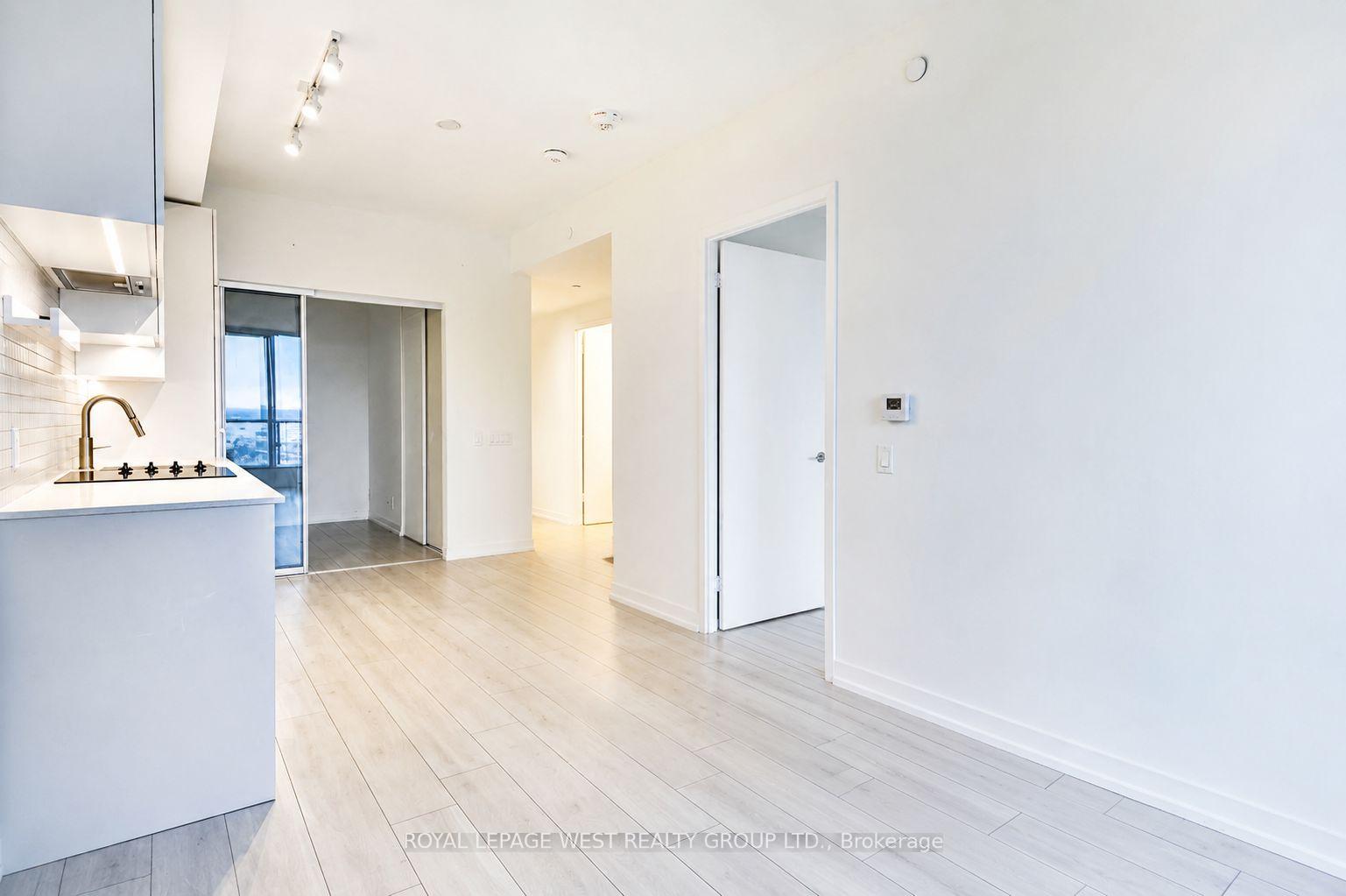 Photo 4 of Unit 2615, 950 Portage Parkway, Vaughan, Vaughan Corporate Centre — HOMEH