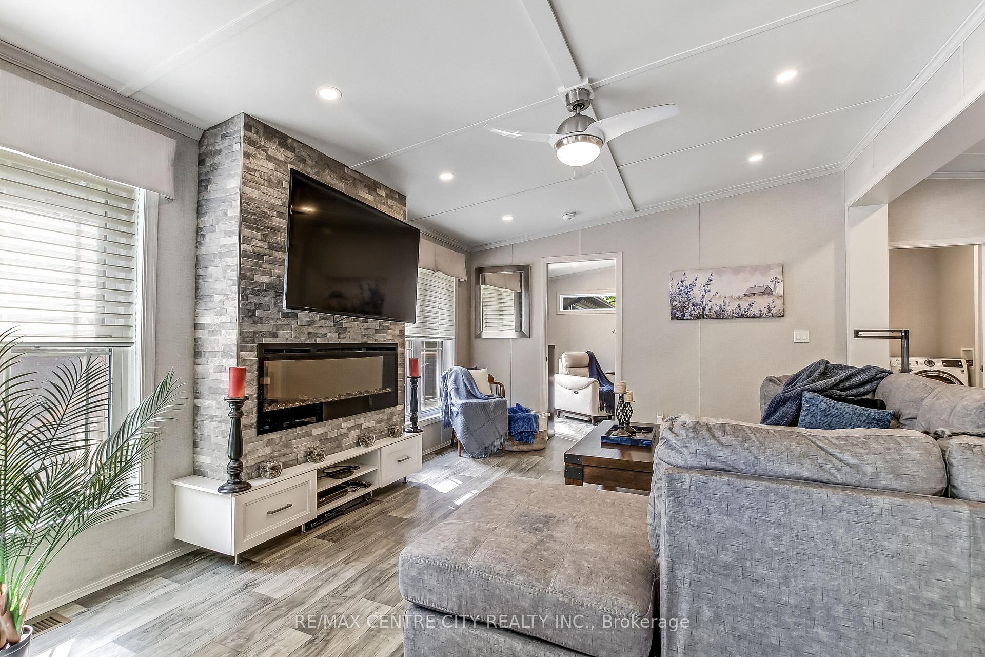 Photo 11 of Unit 30, 22790 Amiens Road, Middlesex Centre, Rural Middlesex Centre — HOMEH