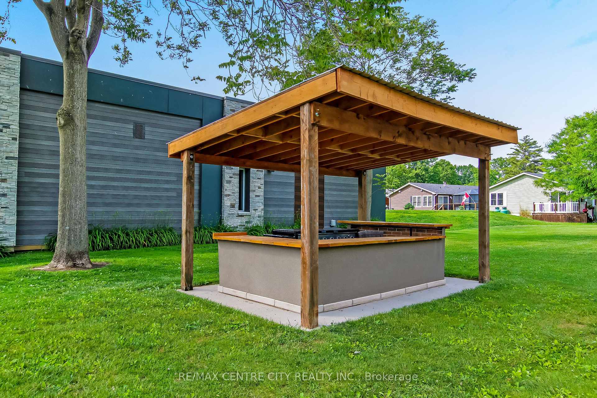 Photo 24 of Unit 30, 22790 Amiens Road, Middlesex Centre, Rural Middlesex Centre — HOMEH